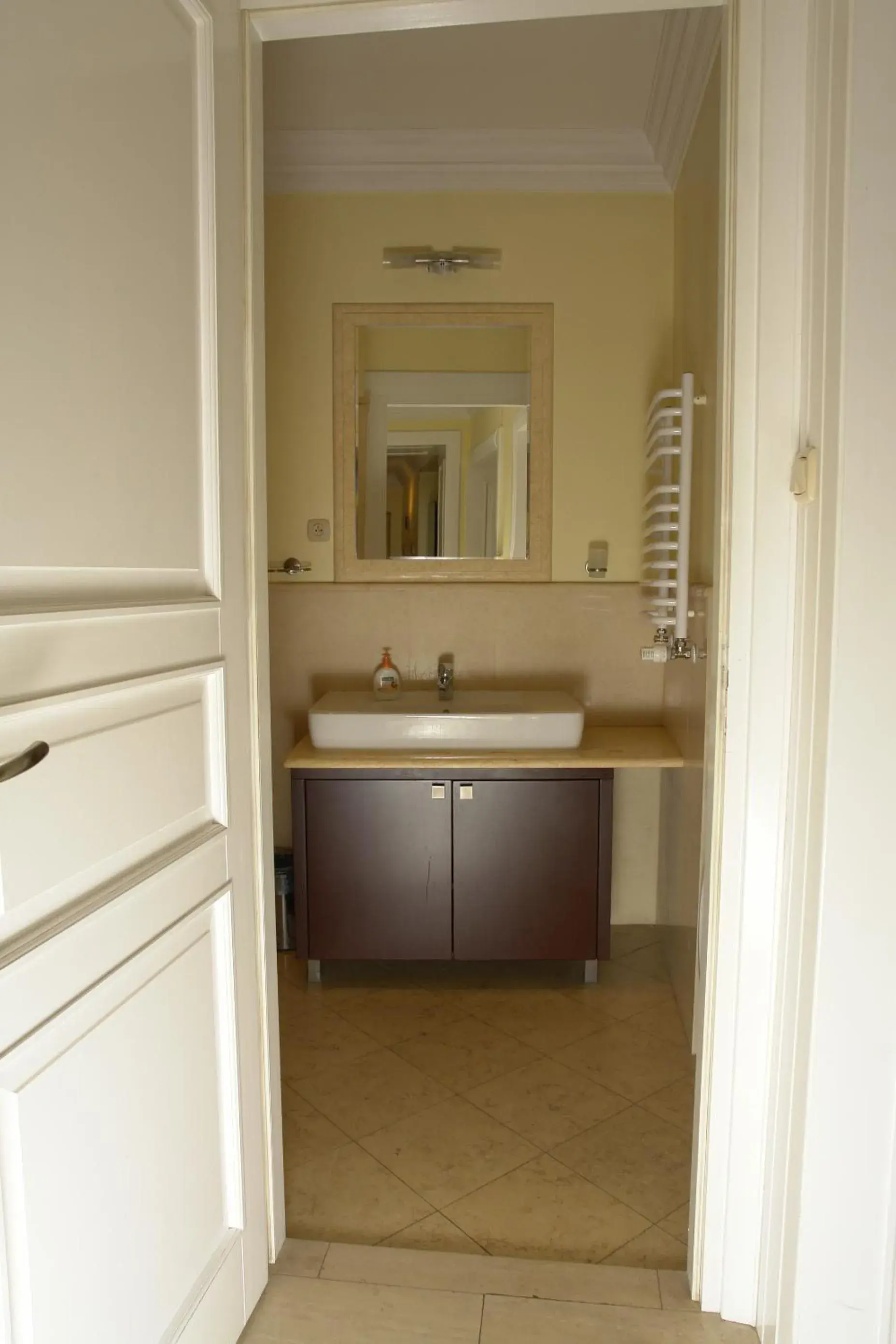 Bathroom in P&J Tourist Apartments