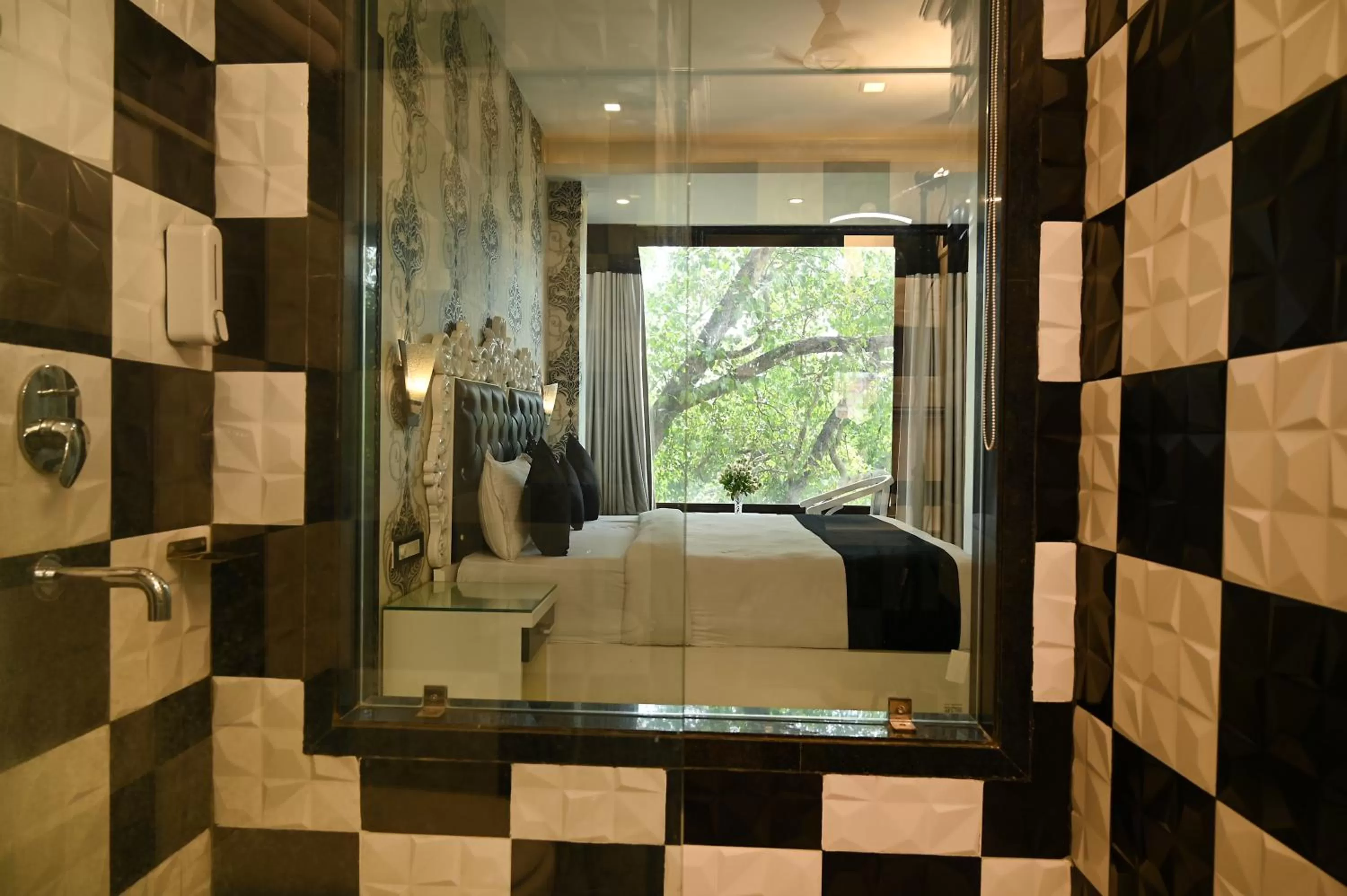 Photo of the whole room, Bed in Hotel Heritage Inn at Assi Ghat