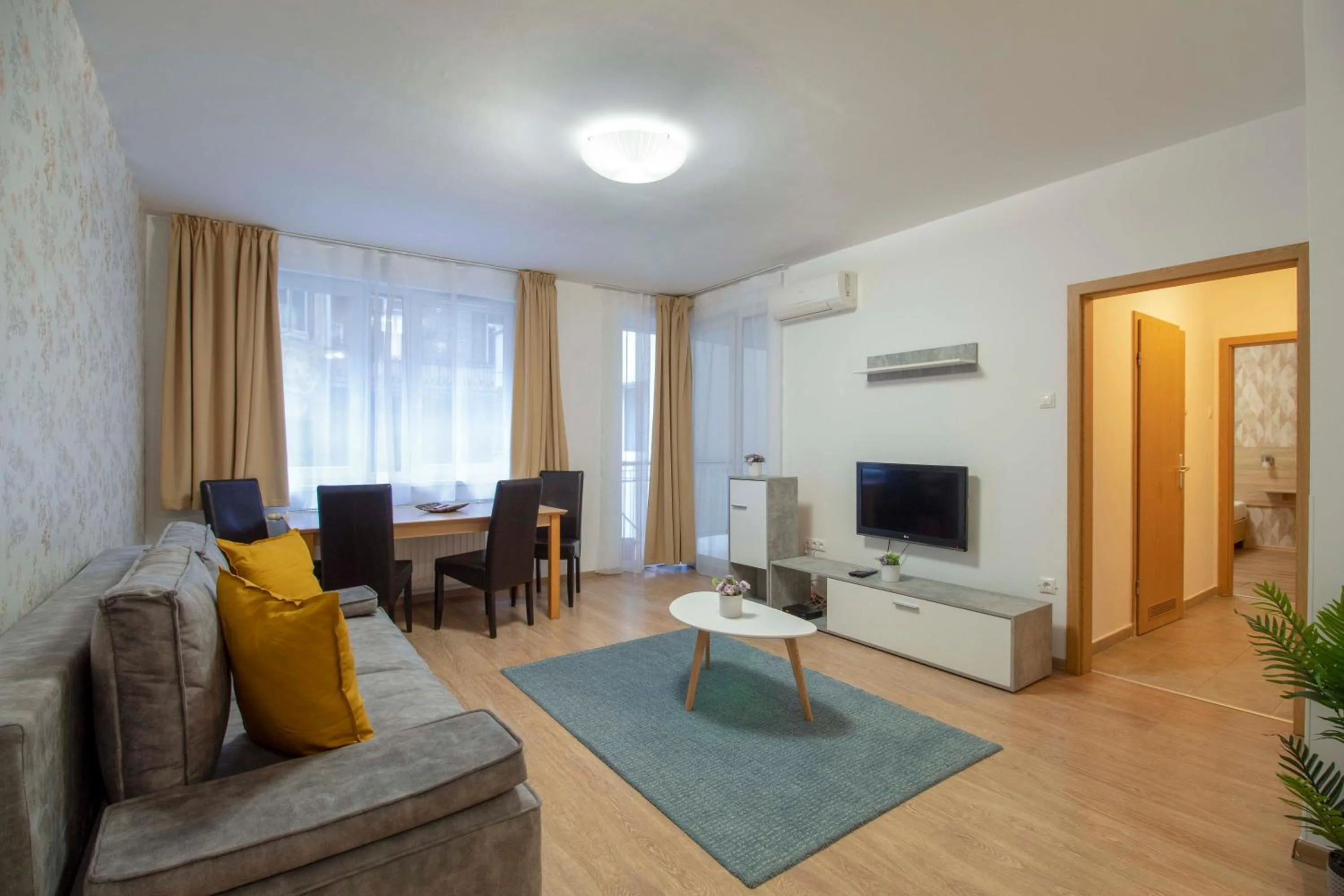 Photo of the whole room in Nova Apartments