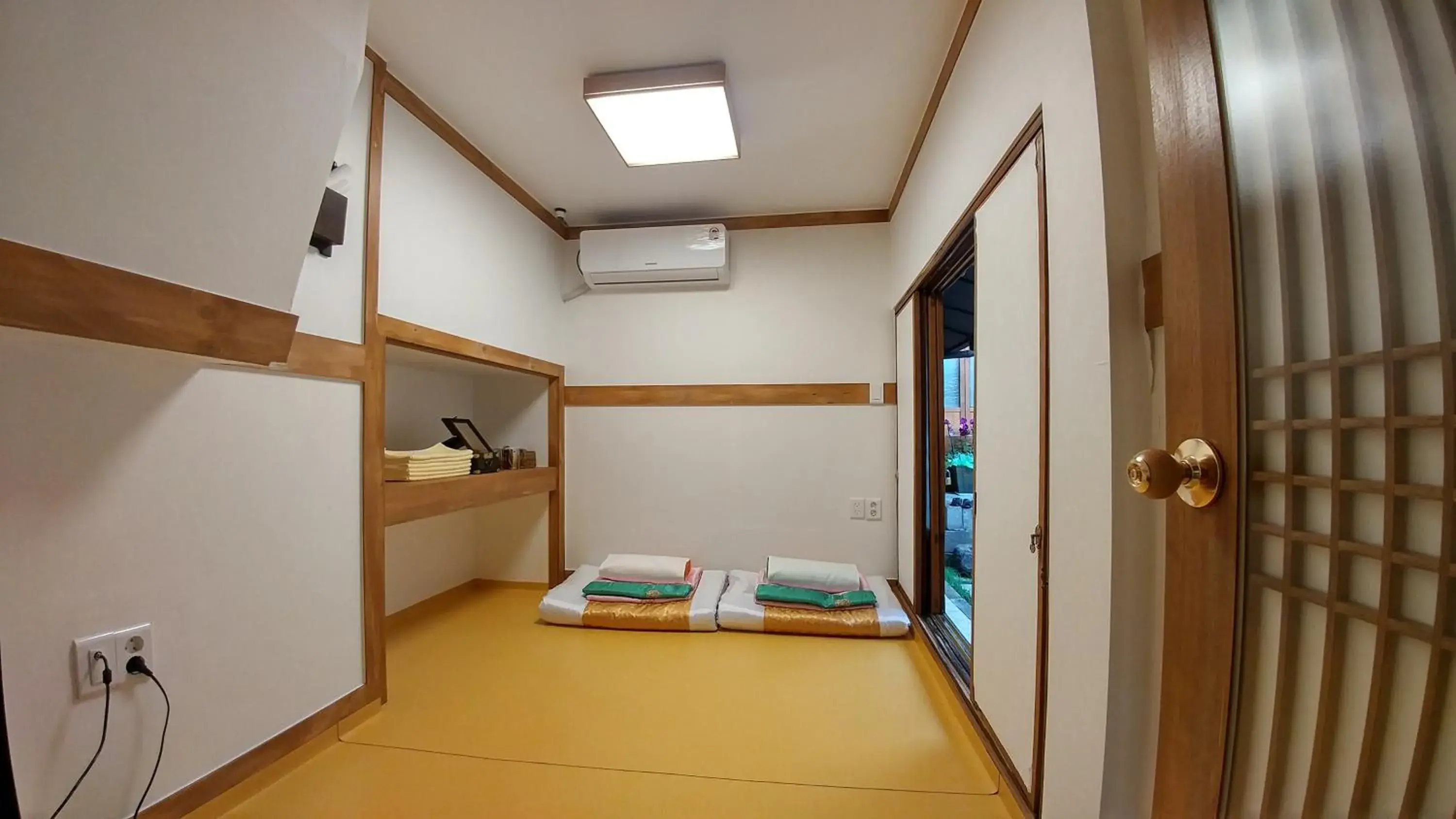 Photo of the whole room in Sophia Hanok Guesthouse