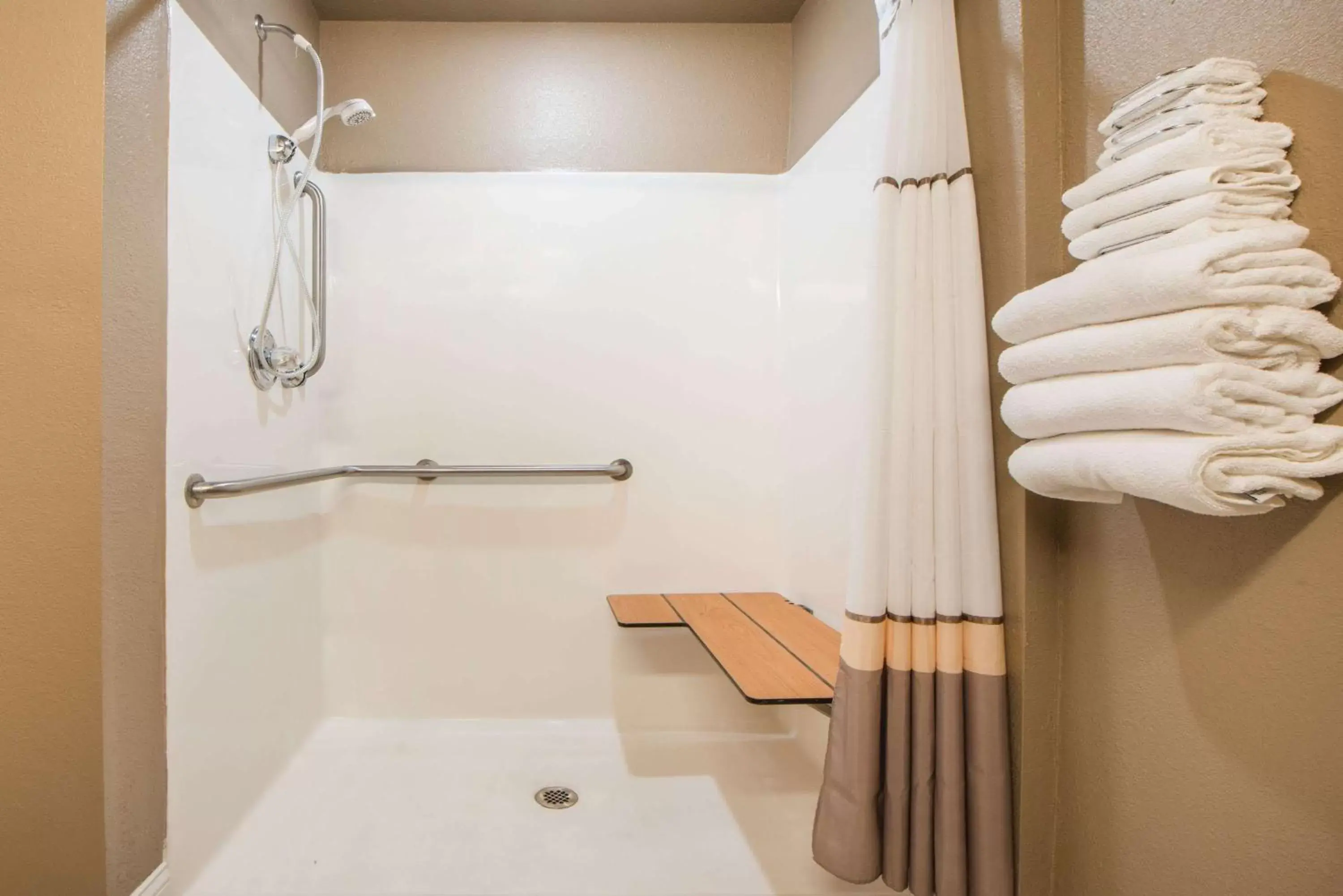 Shower, Bathroom in Microtel Inn and Suites By Wyndham Miami OK