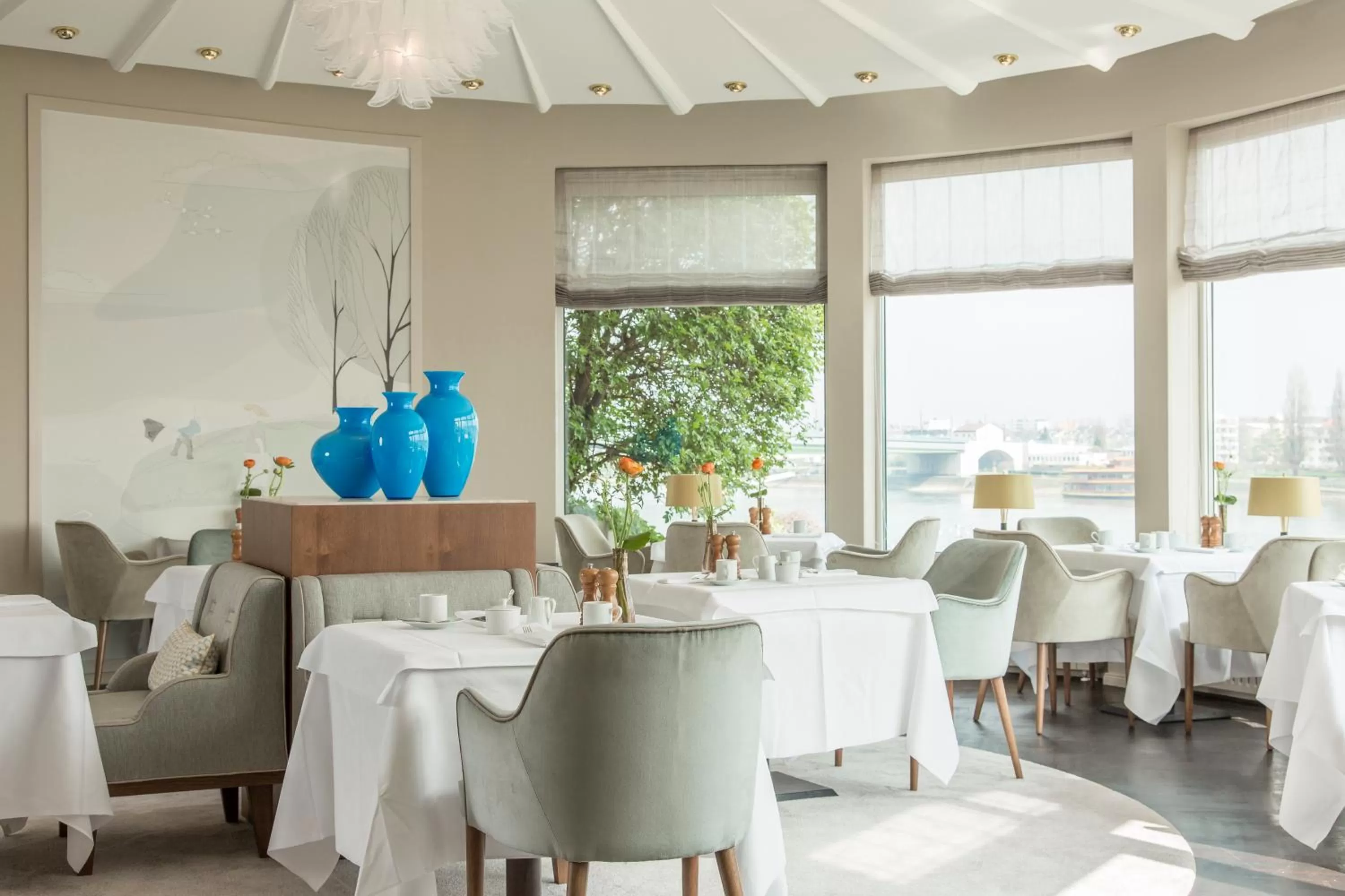 Restaurant/places to eat in AMERON Bonn Hotel Königshof