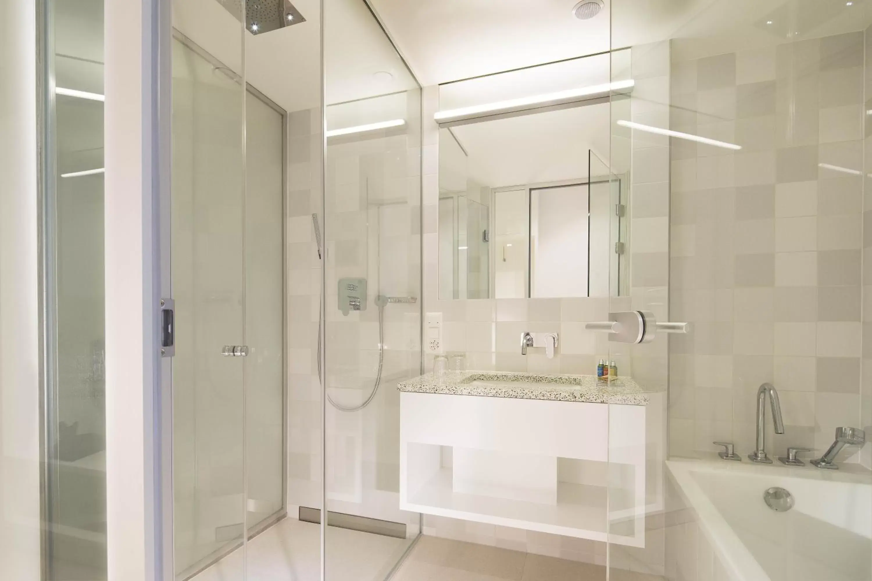 Shower, Bathroom in The Passage - Urban Retreat