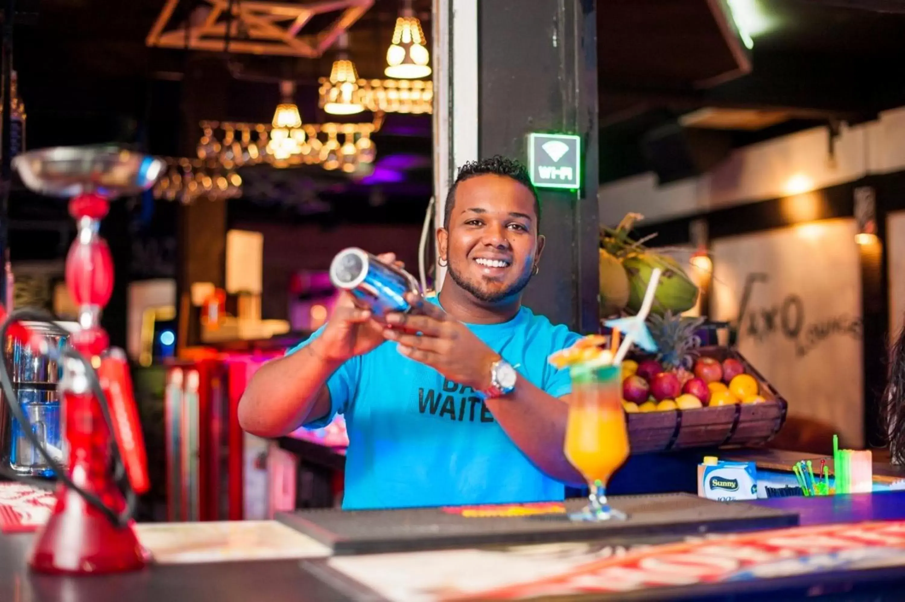 Lounge or bar in Manisa Hotel Lounge or bar in Manisa Hotel