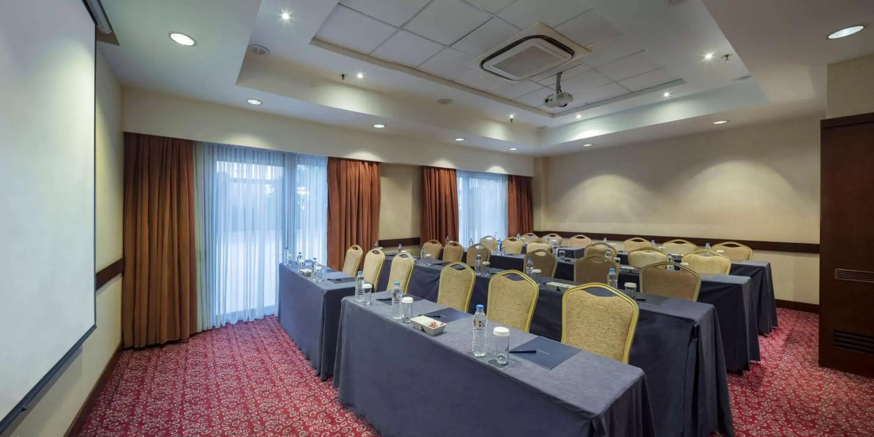 Meeting/conference room in Mersin HiltonSA
