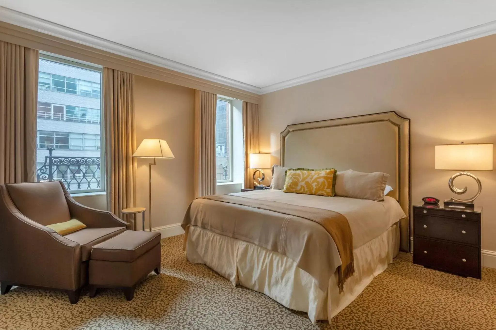 Madison Suite – 2 Queen Beds in Omni Berkshire Place Madison Suite – 2 Queen Beds in Omni Berkshire Place