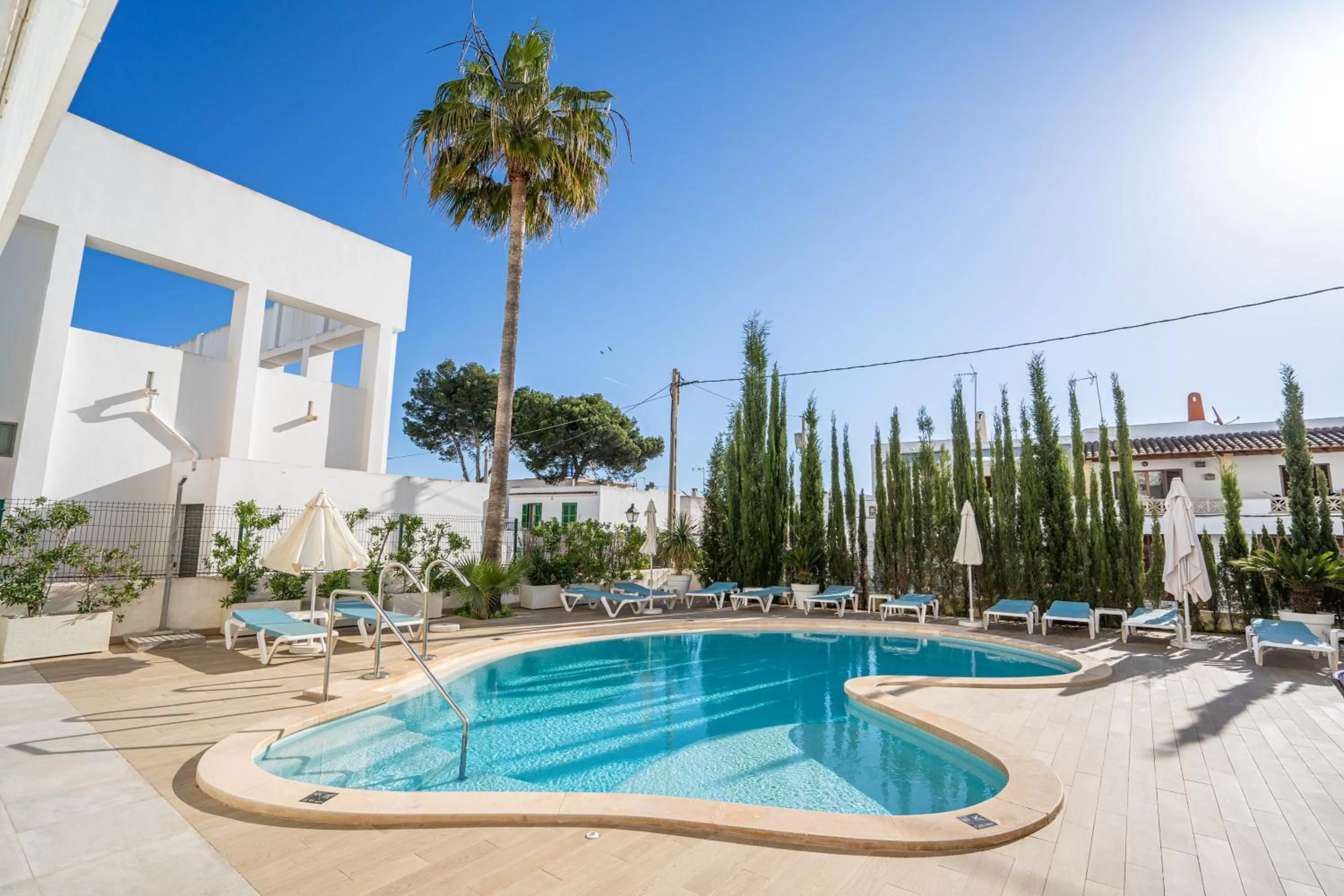 Swimming pool in INNER Hotel Rupit "Adults Only"