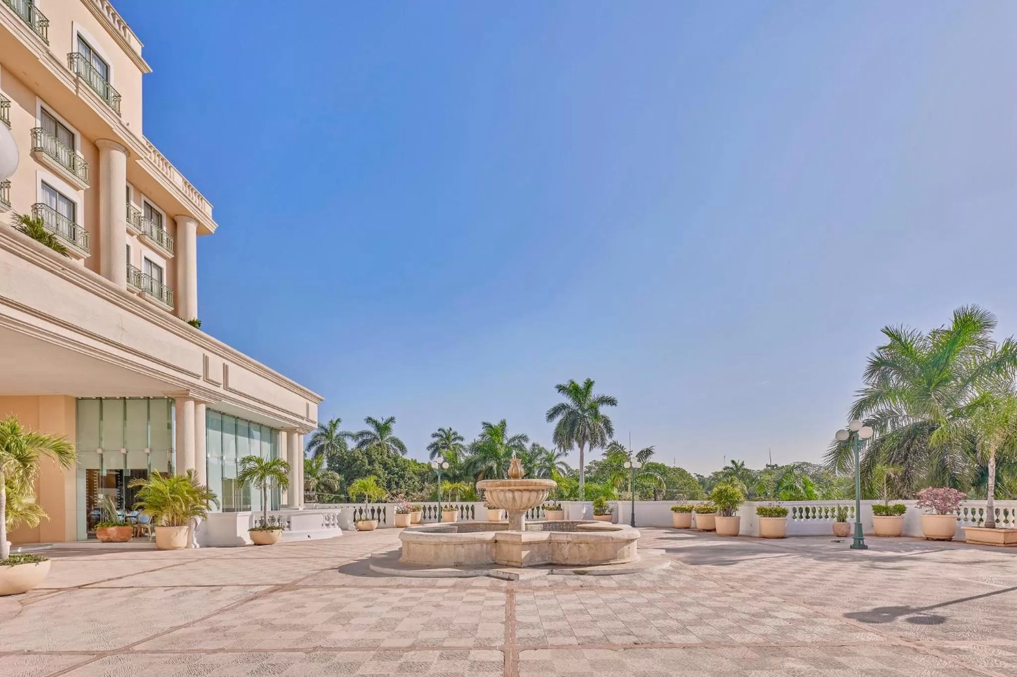 Property building in Fiesta Americana Merida