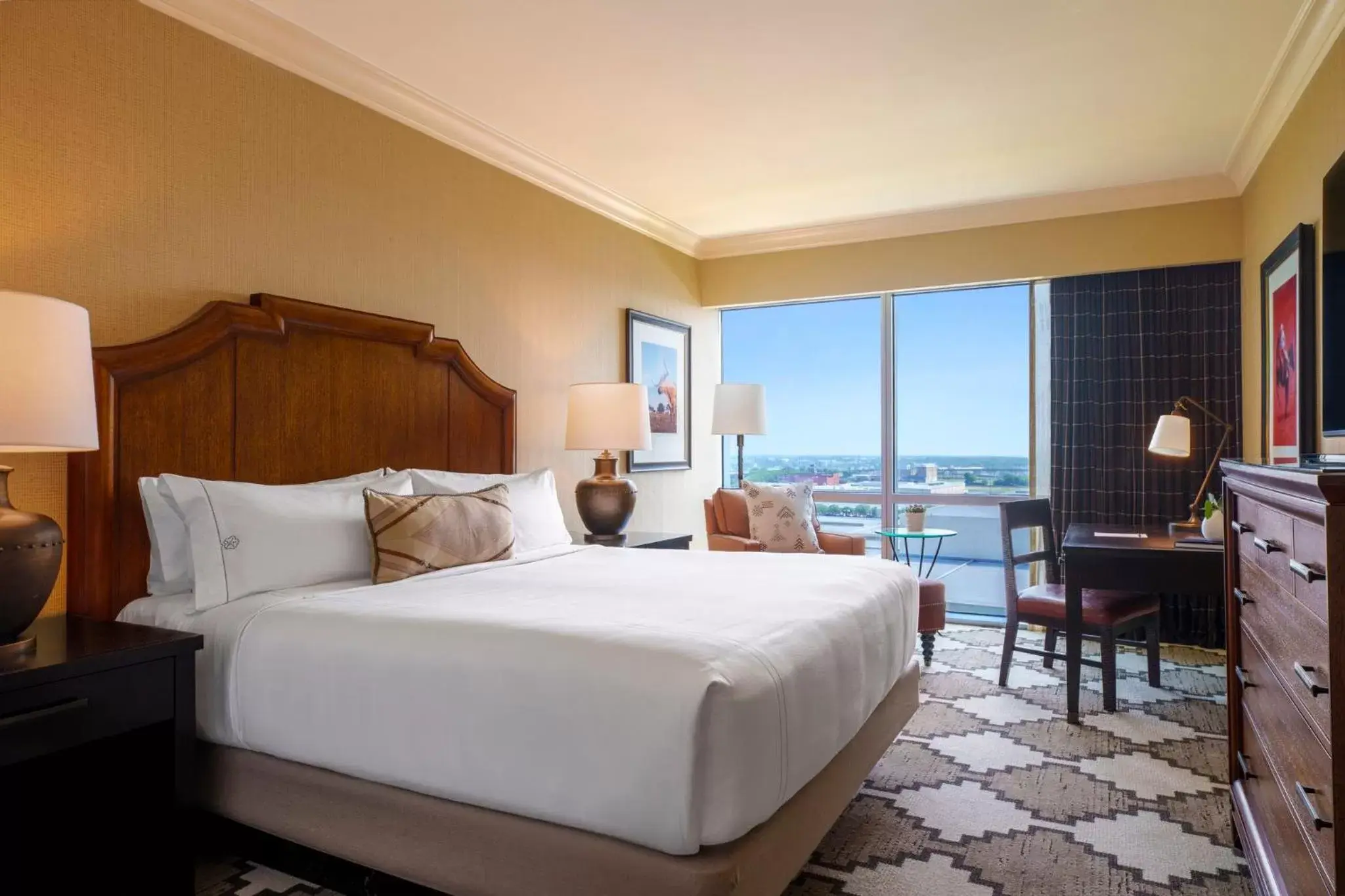 Bedroom in Omni Fort Worth Hotel