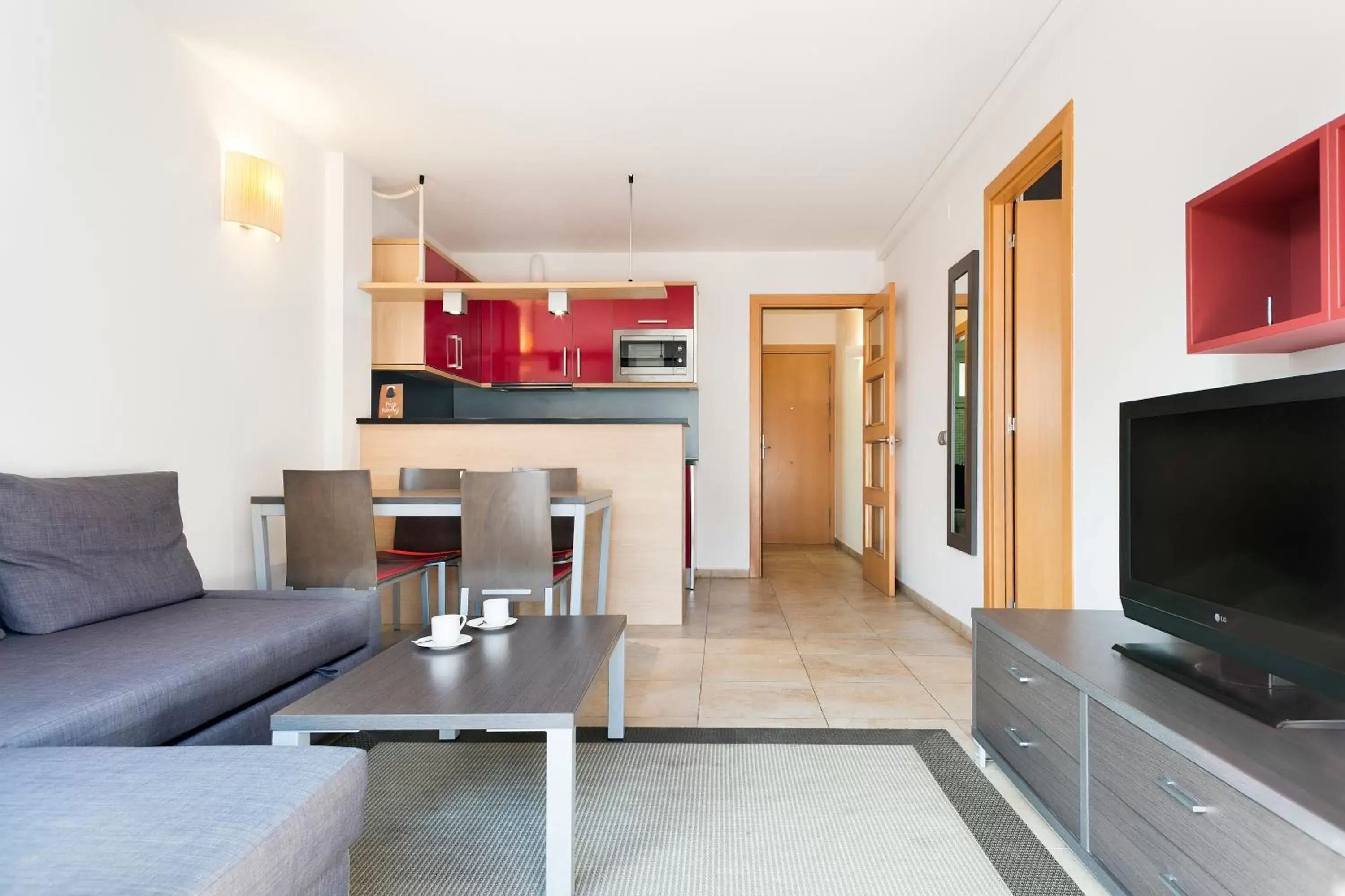 Kitchen or kitchenette, Seating Area in Aparthotel Bardon