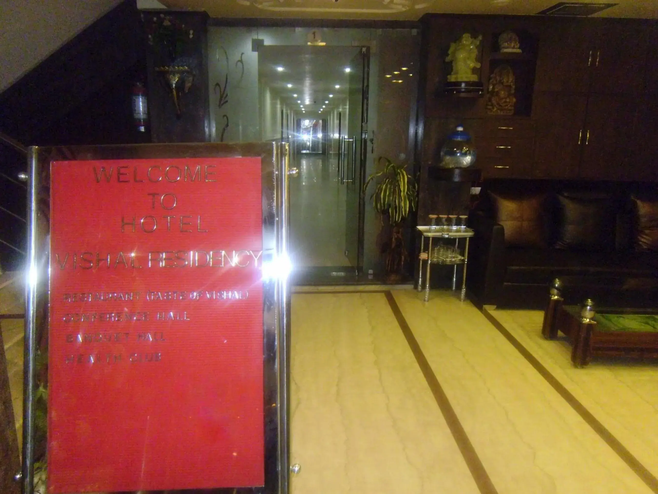 Lobby or reception in Airport Hotel Vishal Residency