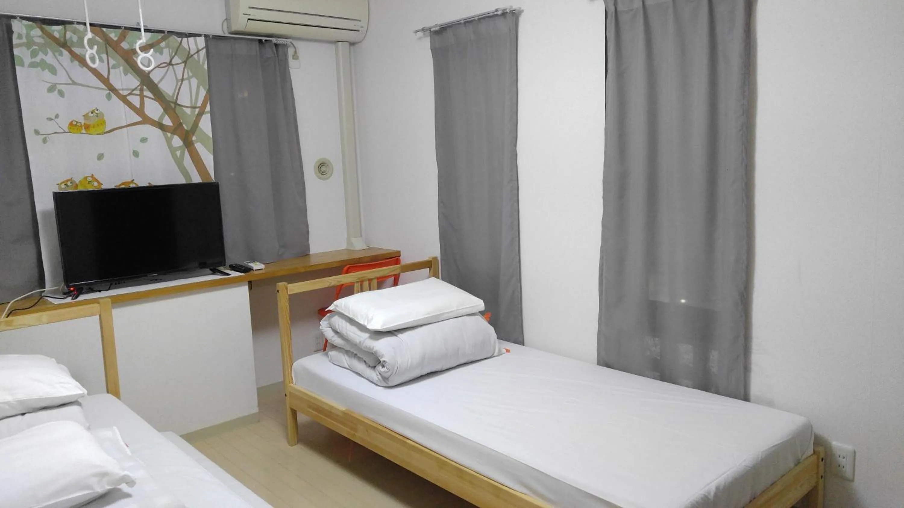 Bed in Sophiearth Apartment