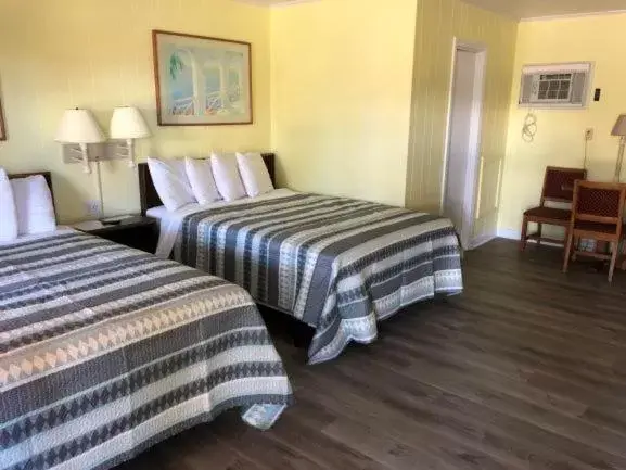 Bed in Swell Motel
