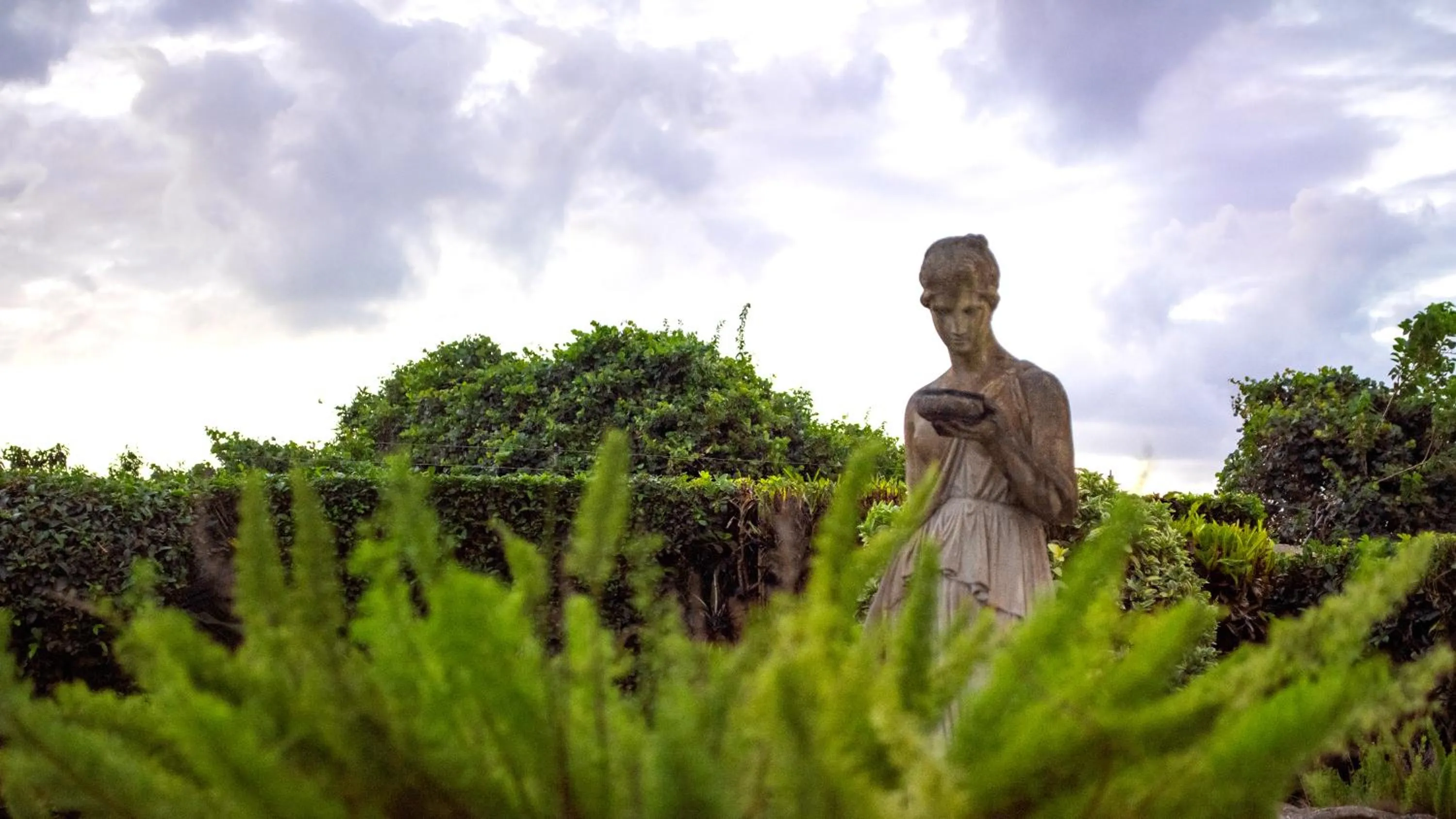 People in Premier Hotel The Richards