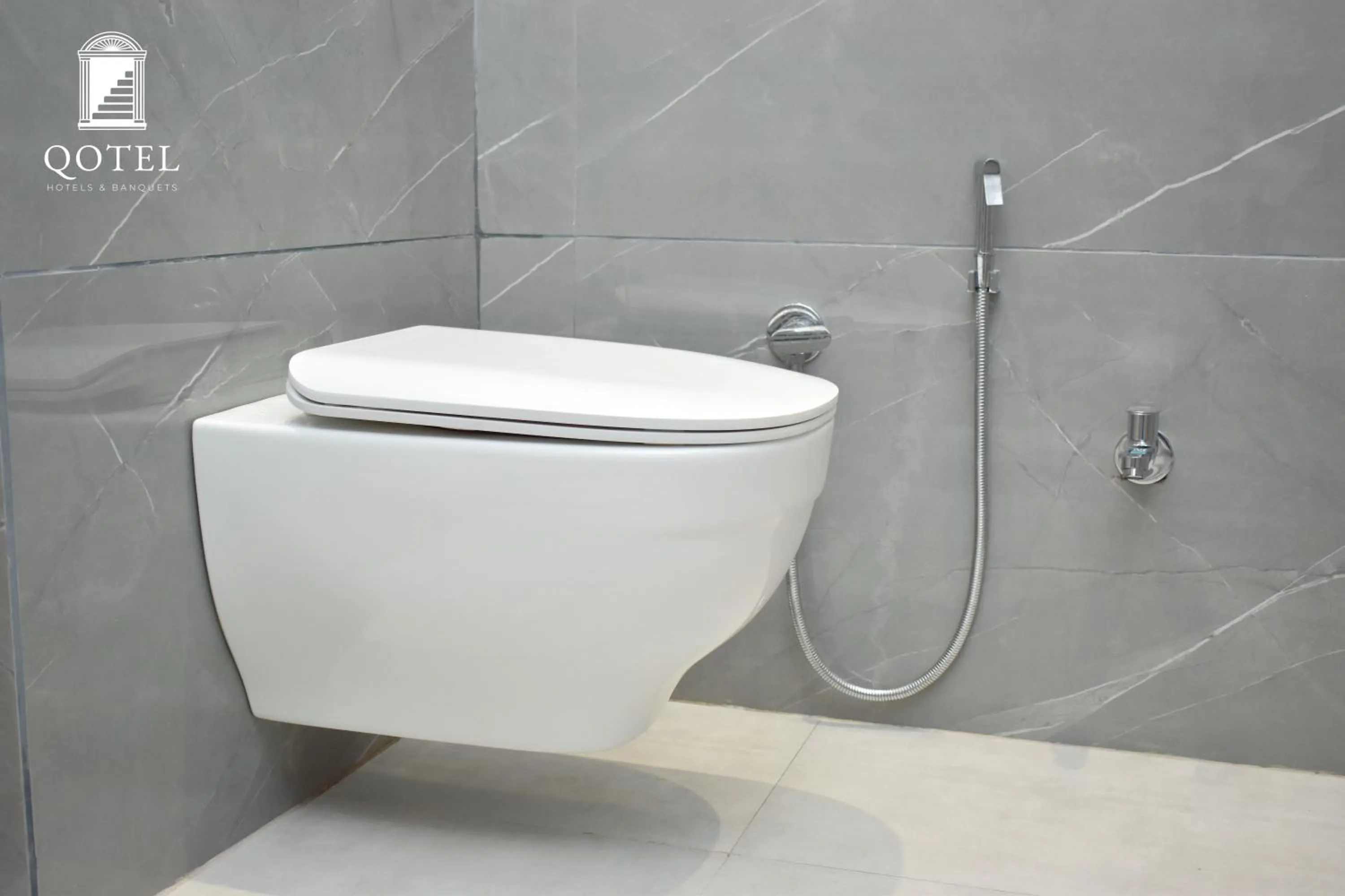 Shower in Qotel Comfort Ashok Vihar - Near Delhi University