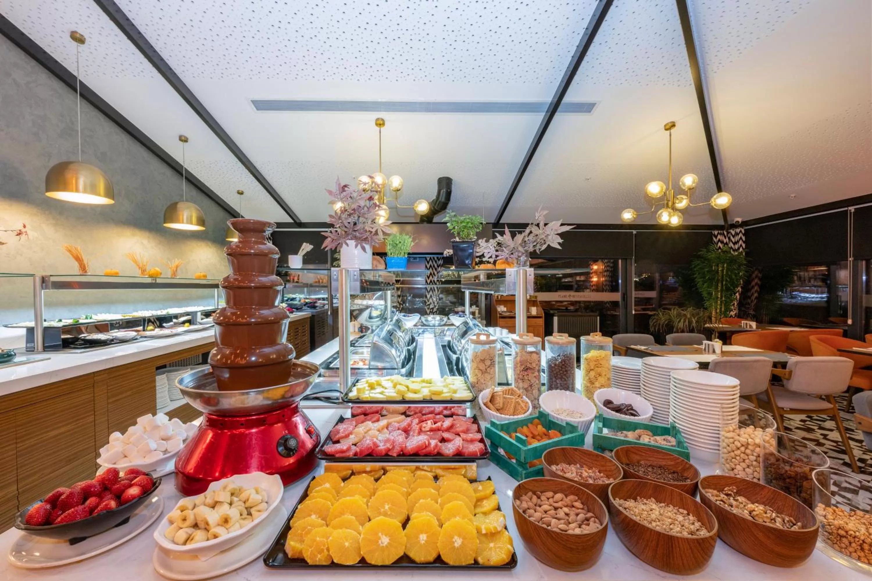 Restaurant/places to eat in Ramada Encore by Wyndham Istanbul Sisli