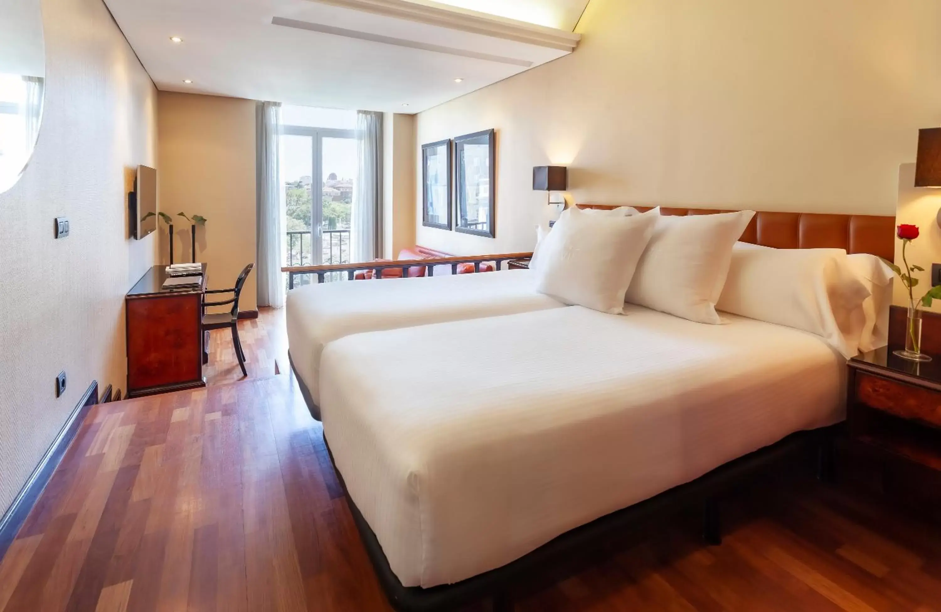 Bedroom in Hotel Villa Real, a member of Preferred Hotels & Resorts