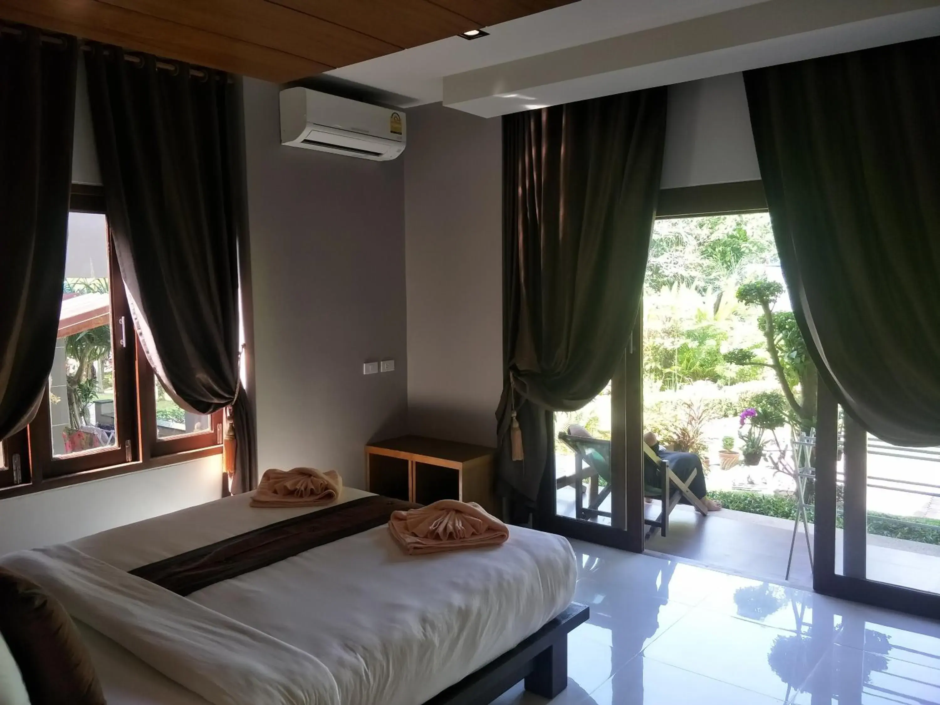Bedroom, Bed in Lanta Intanin Resort - SHA Extra Plus