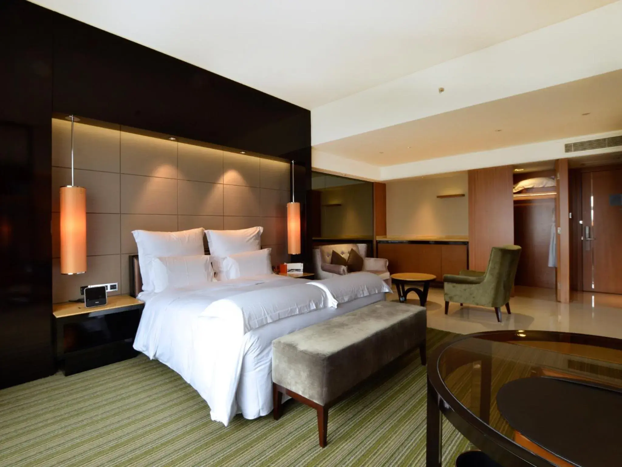 Bedroom, Bed in Pullman Dongguan Changan Bedroom, Bed in Pullman Dongguan Changan