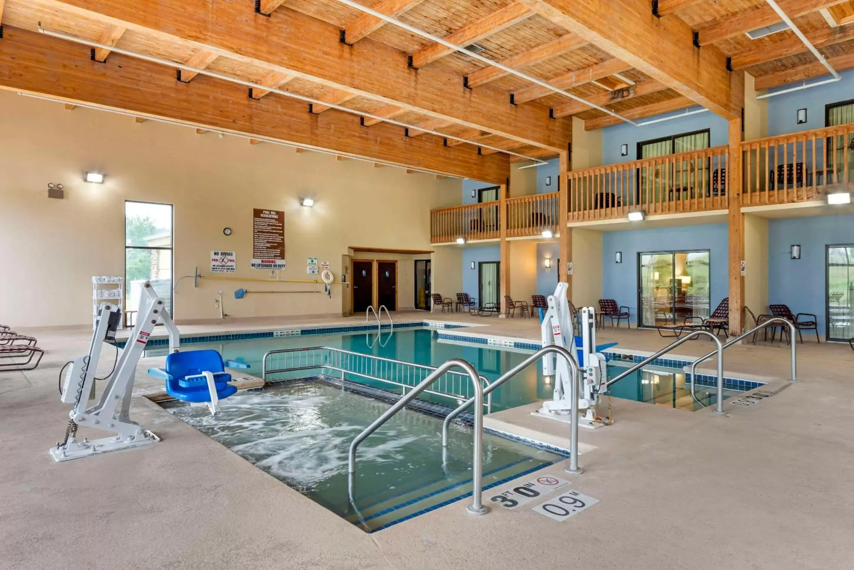 Swimming pool in Comfort Inn & Suites Black River Falls I-94