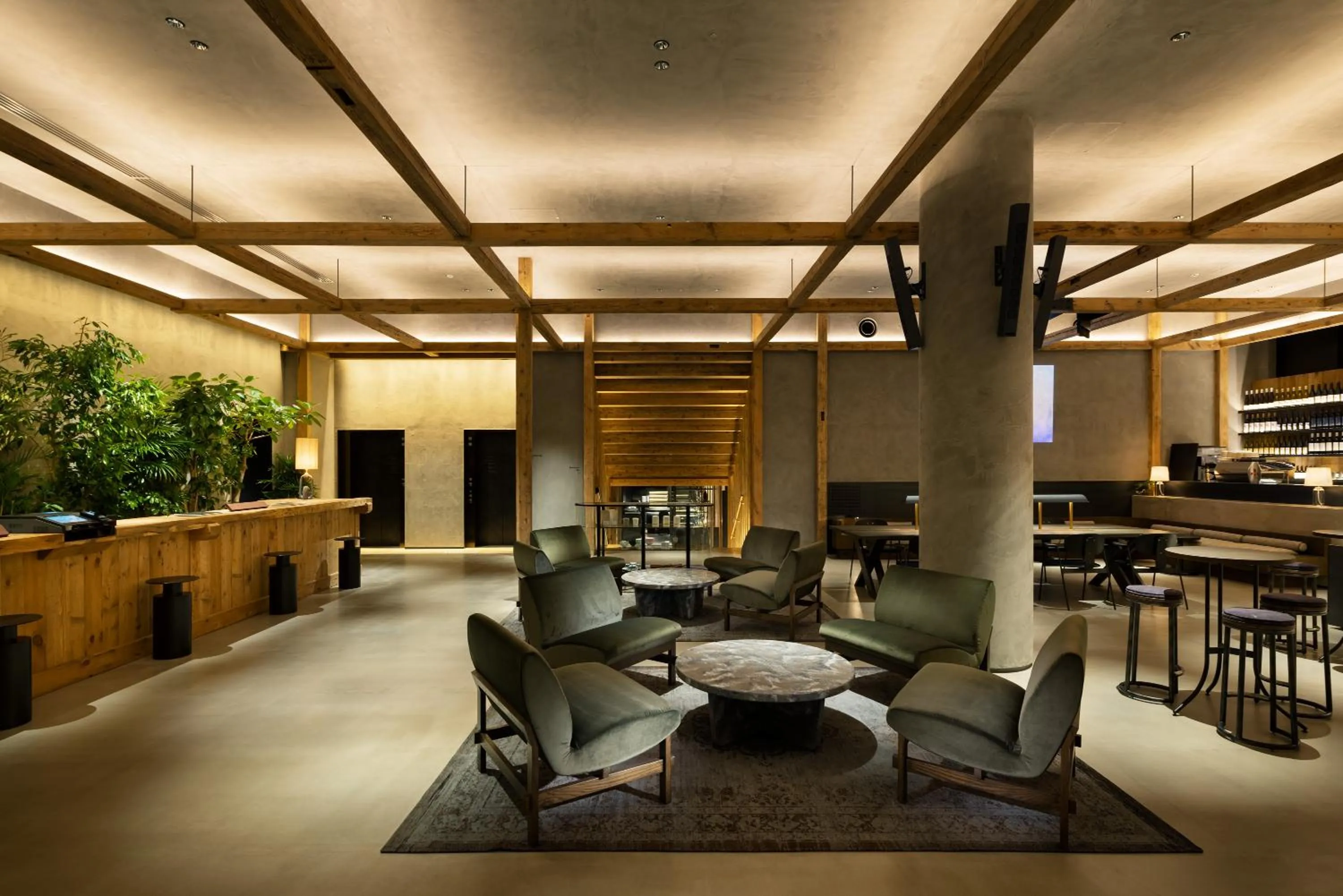 Lobby or reception in NOHGA HOTEL KIYOMIZU KYOTO