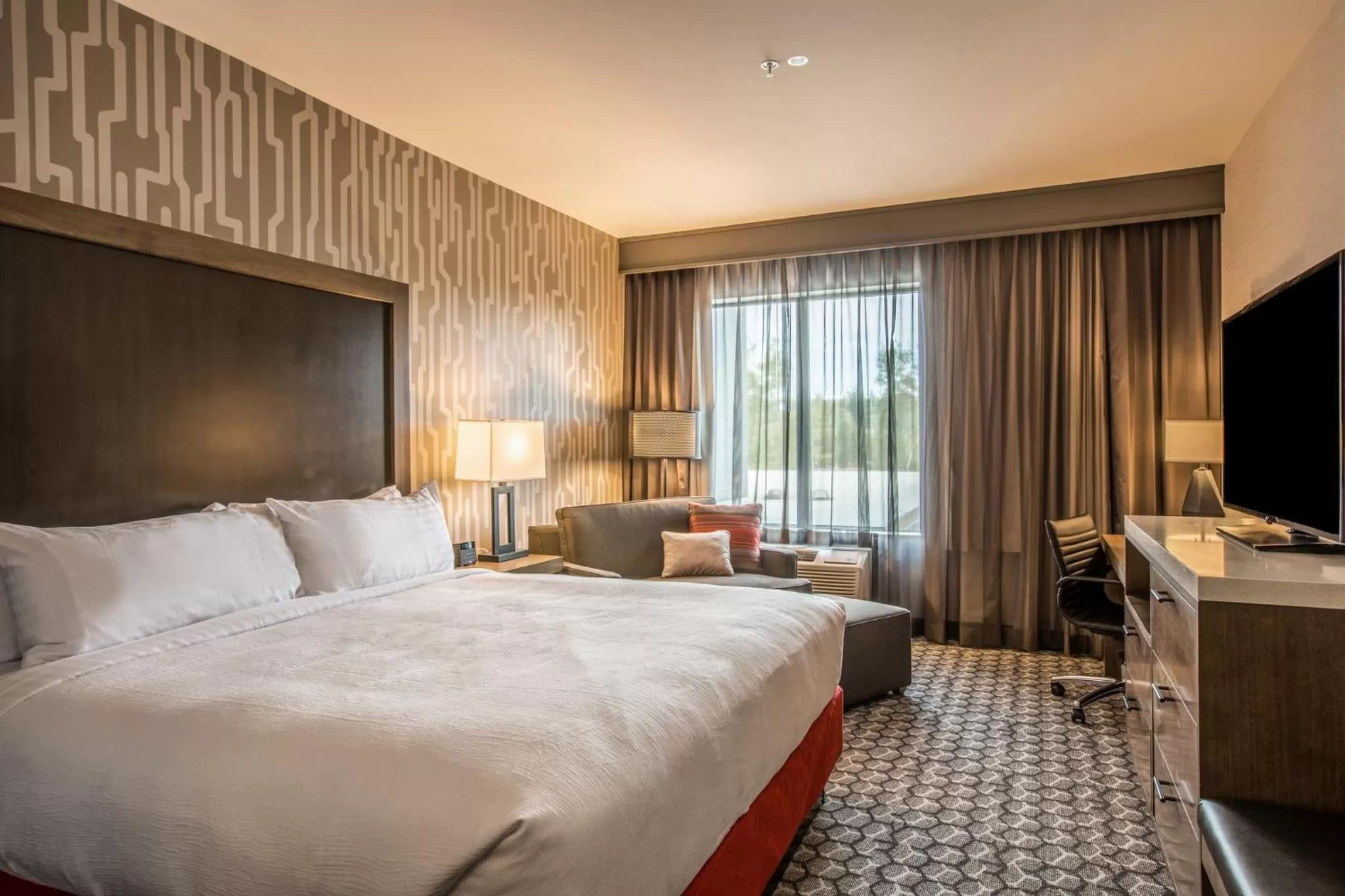 King room - Disability Access Hearing Accessible in Holiday Inn Portland West - Hillsboro, an IHG hotel