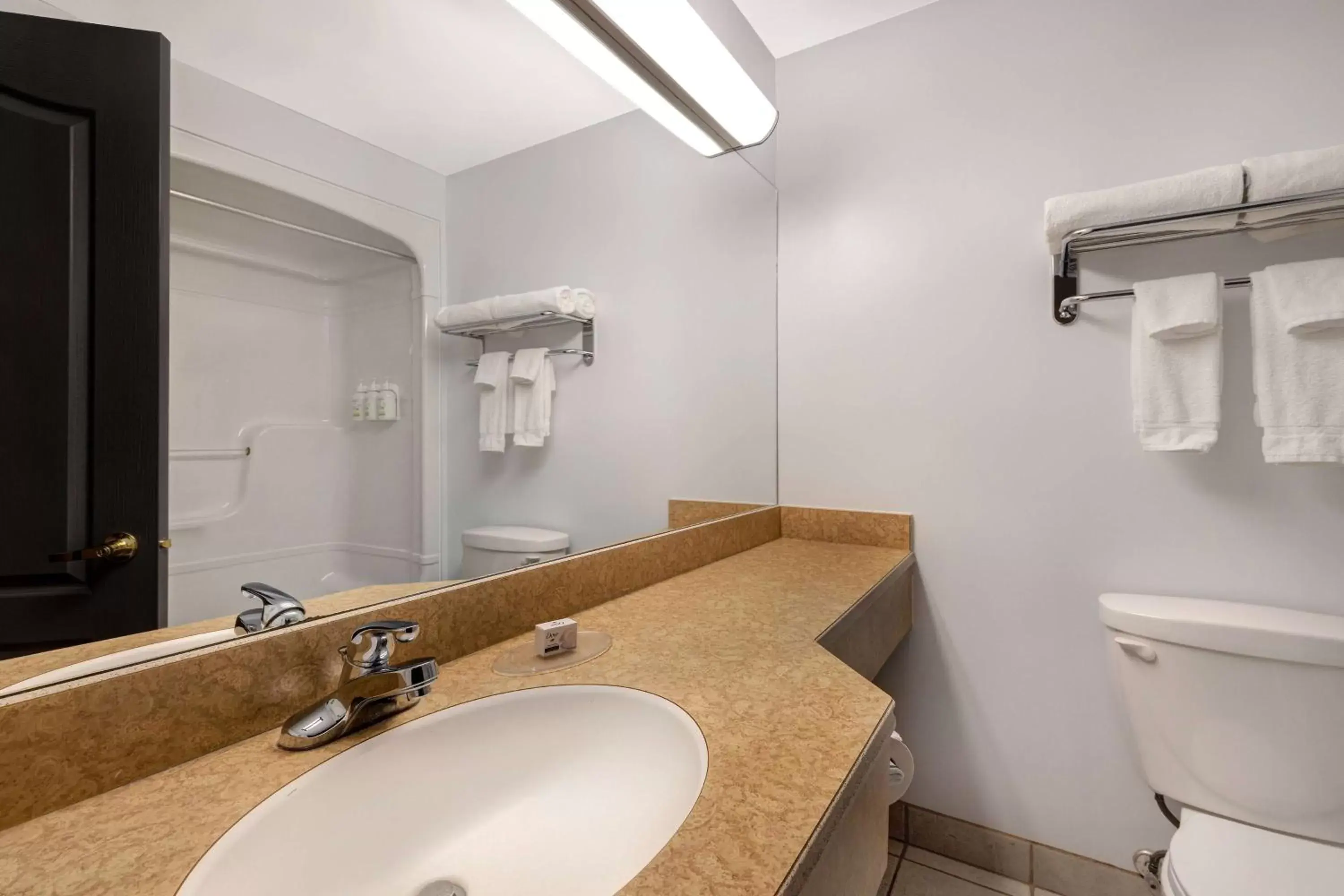 TV and multimedia, Bathroom in Days Inn by Wyndham Edmundston