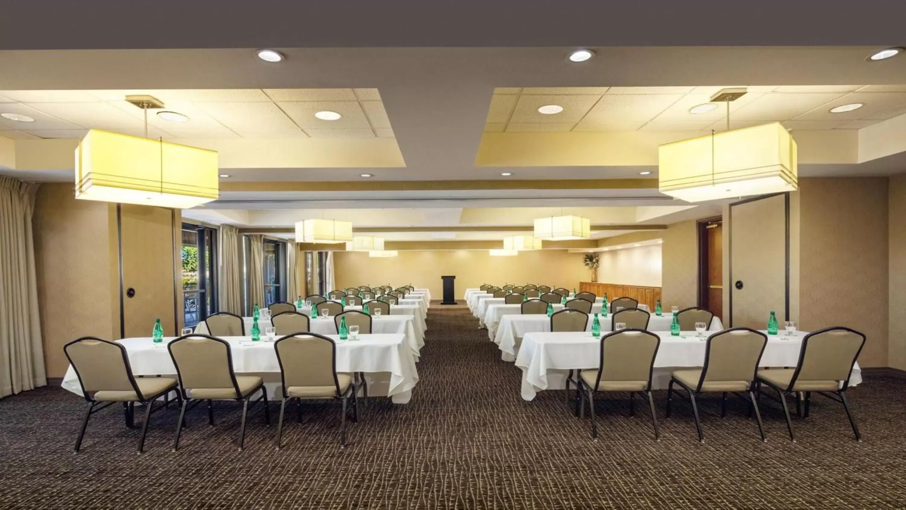 Banquet/Function facilities in Holiday Inn Phoenix/Chandler, an IHG Hotel