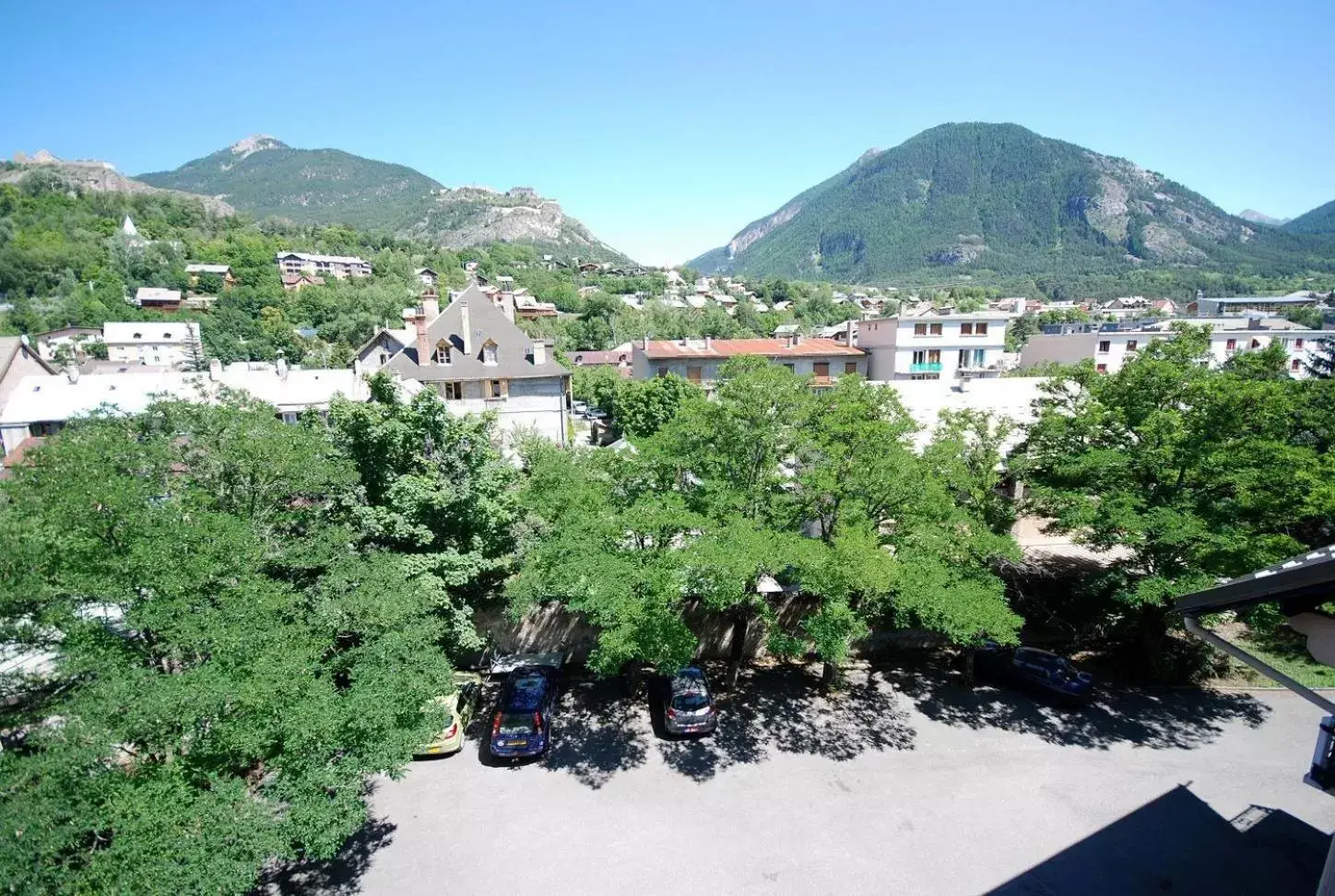 Area and facilities, Mountain View in Hôtel De Paris