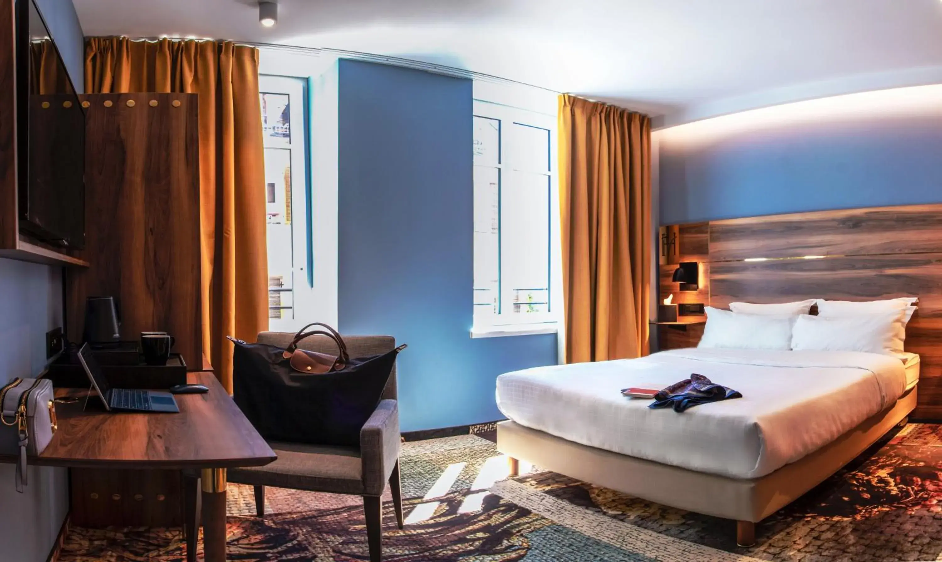 Bedroom, Bed in Hotel des Vosges BW Premier Collection