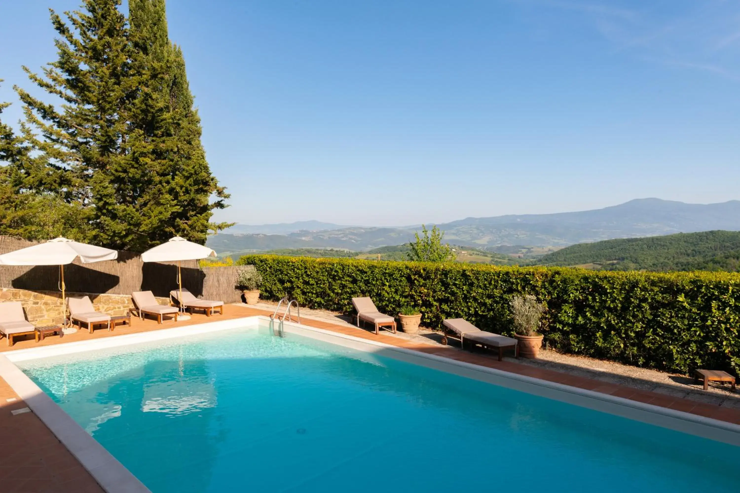 Natural landscape, Swimming Pool in Si Montalcino Hotel & Restaurant