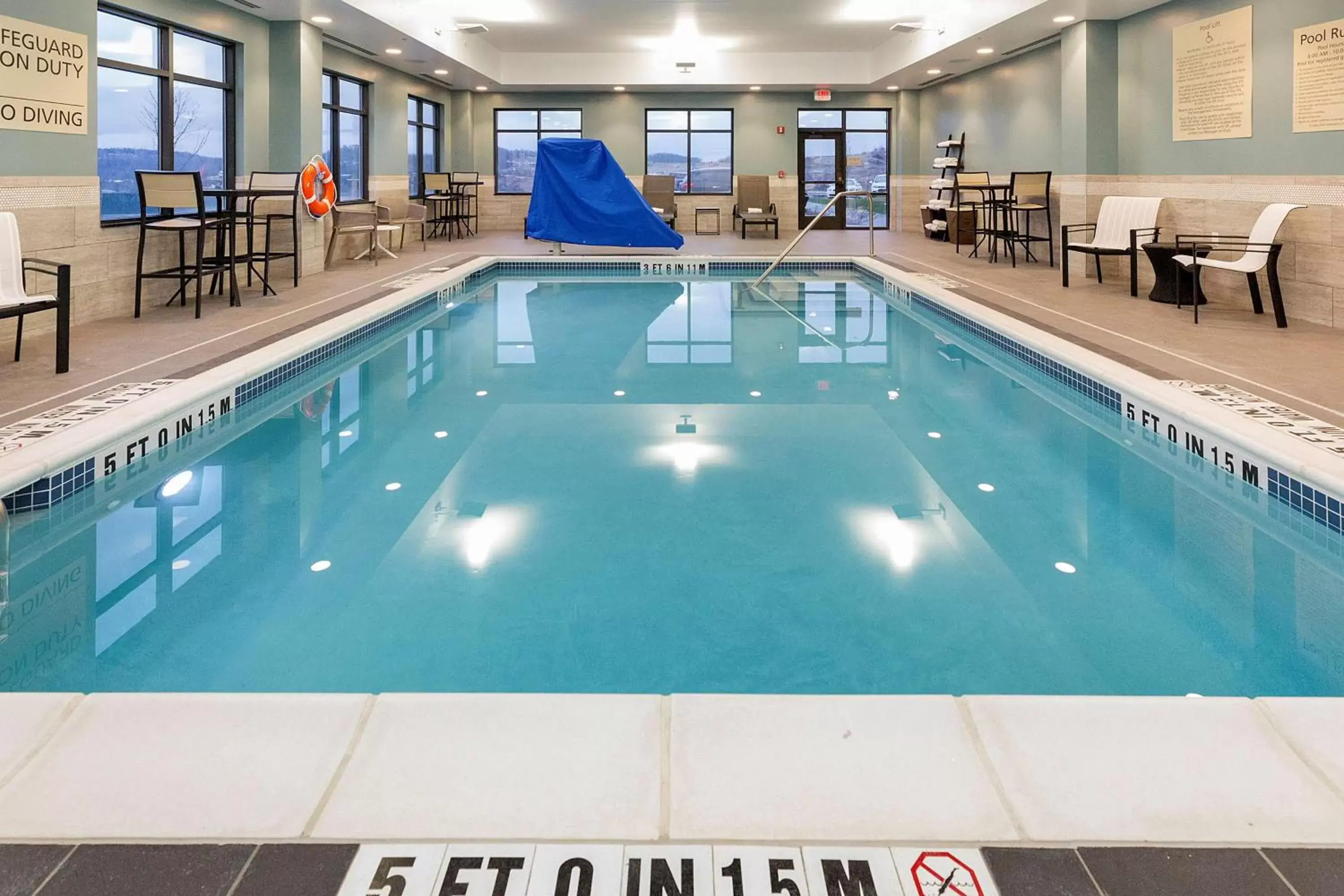 Pool view, Swimming Pool in Hampton Inn & Suites Morgantown / University Town Centre