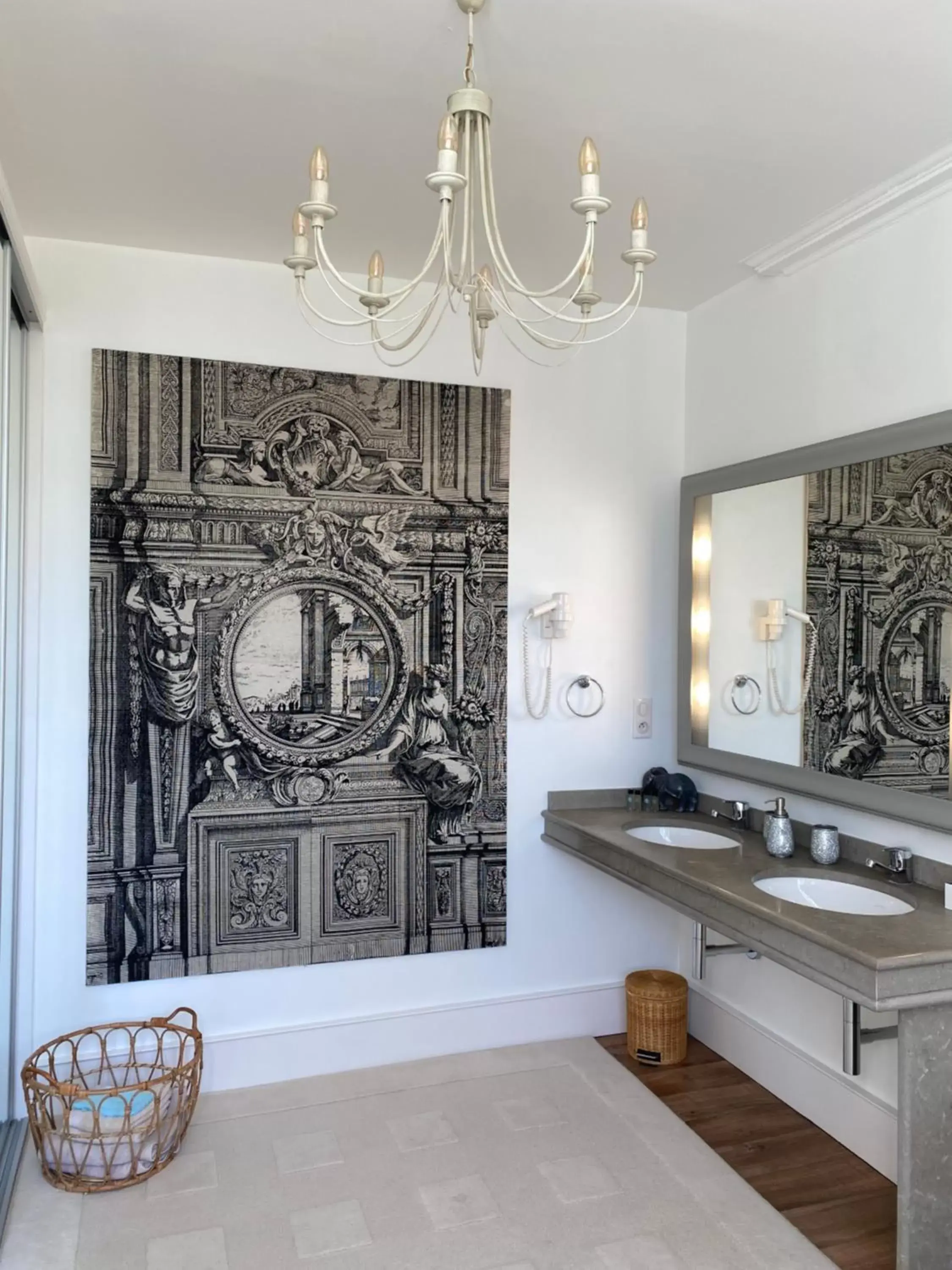 Bathroom in Chateau La Rochette