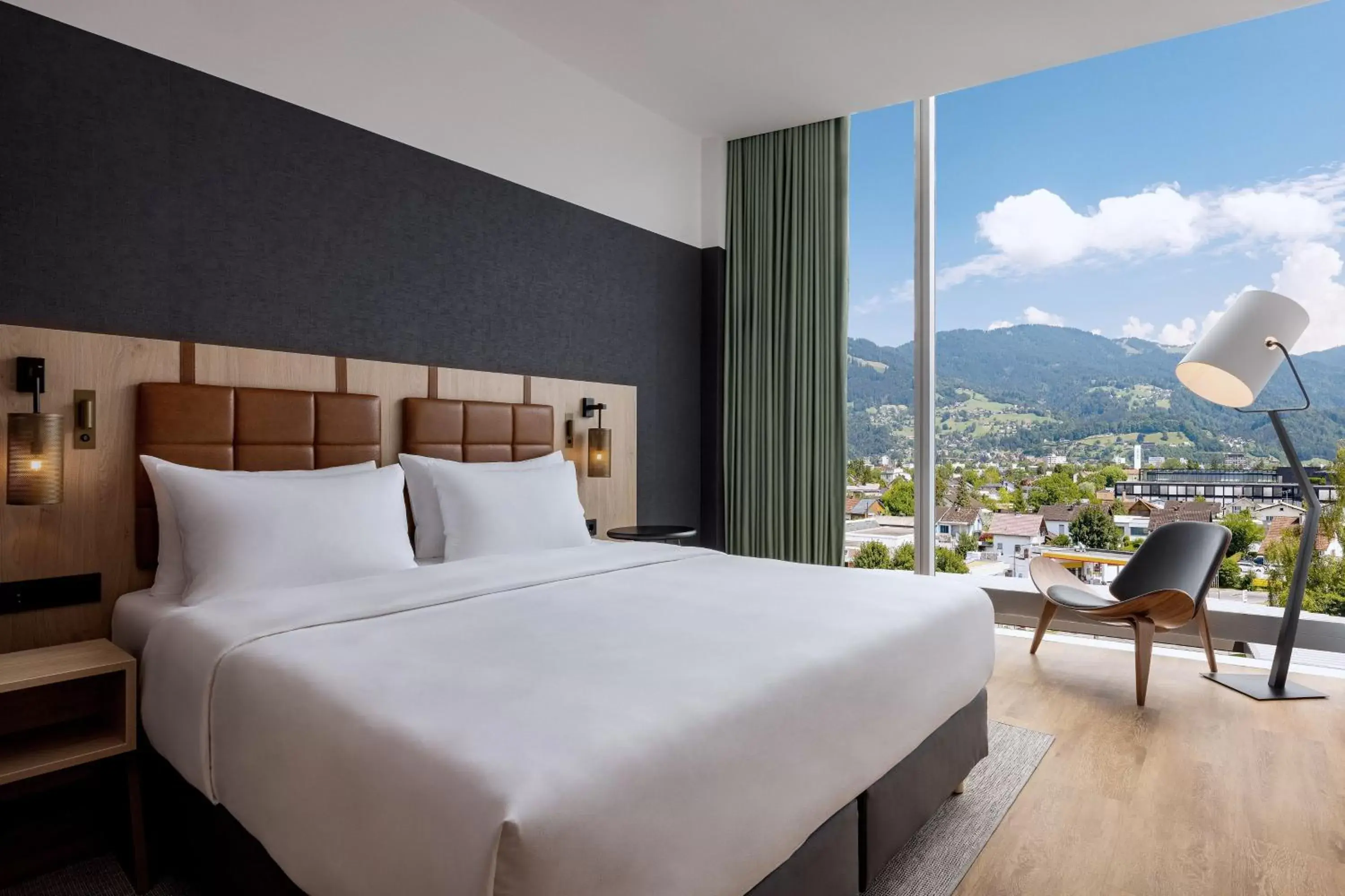 Living room, Mountain View in Four Points by Sheraton Panoramahaus Dornbirn