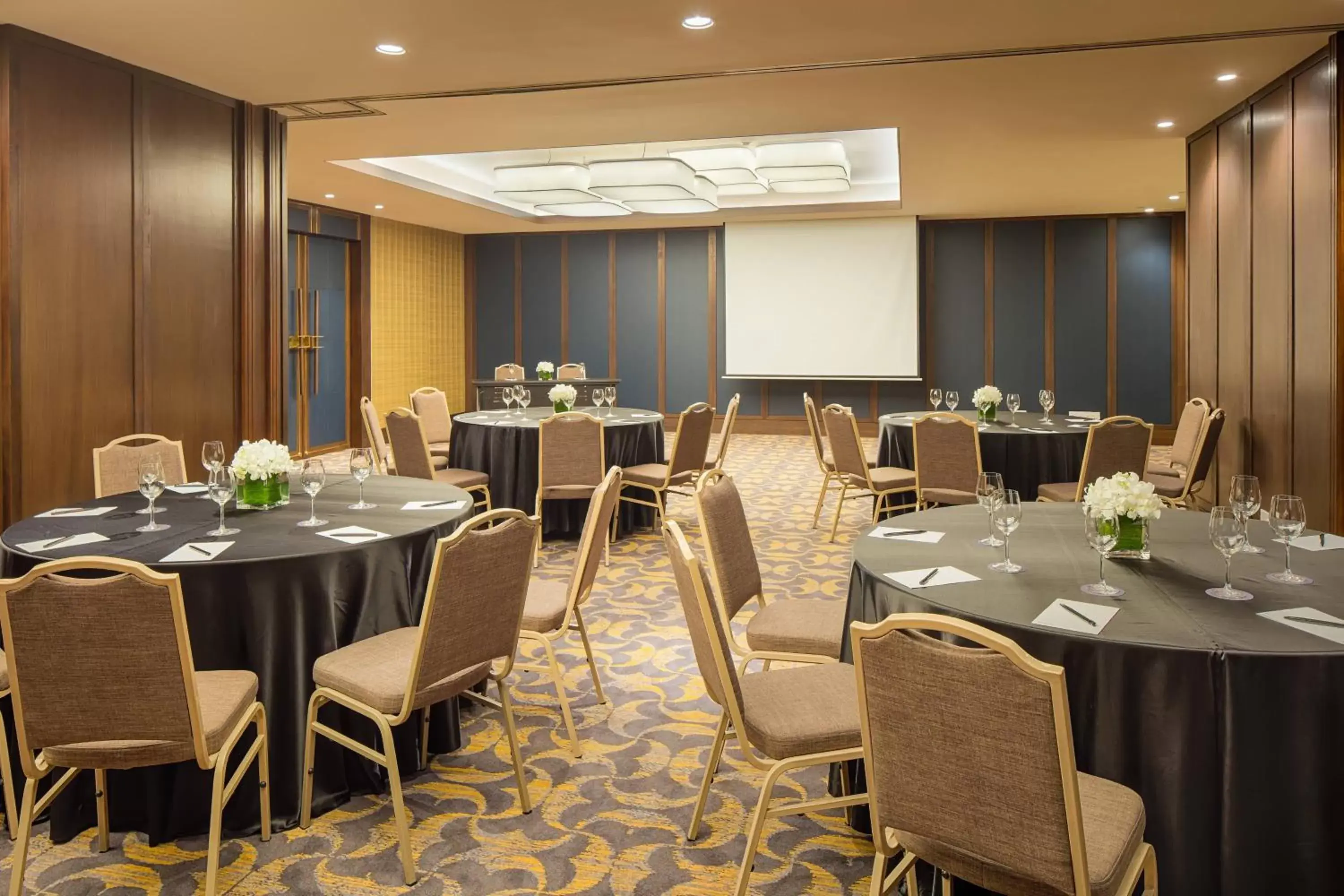 Meeting/conference room in Sheraton Saigon Hotel & Towers