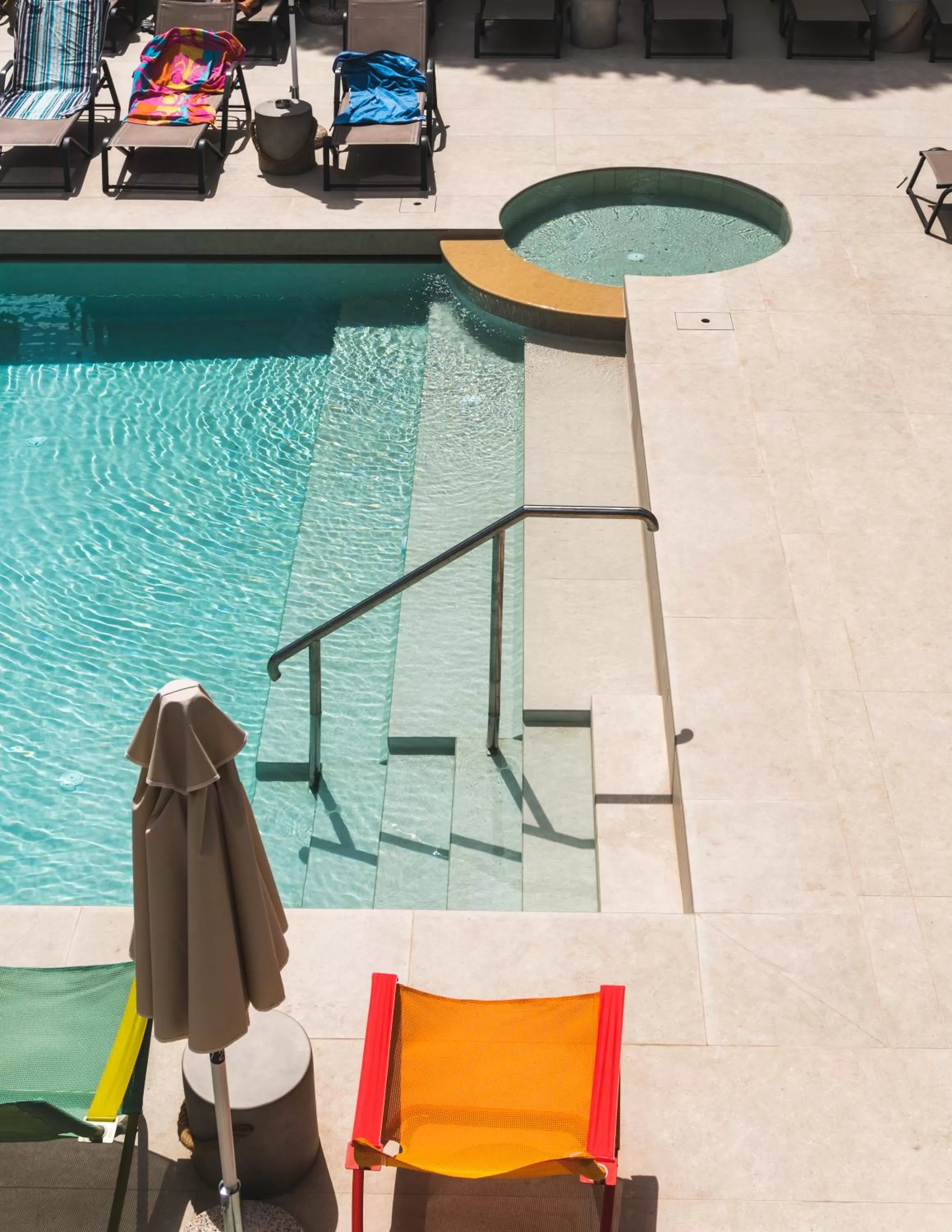 Swimming pool in Canadian Hotel