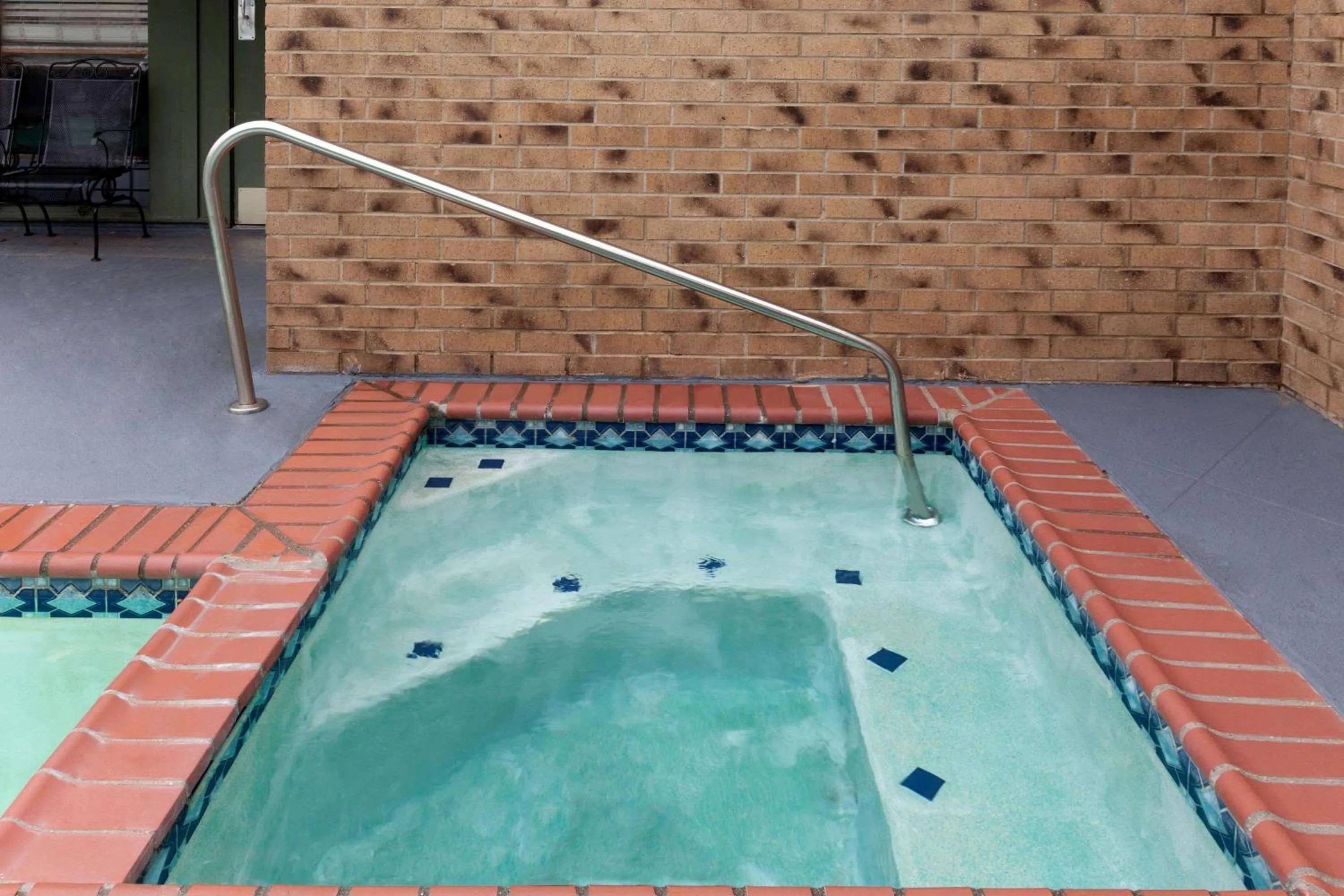 Hot Tub in Hawthorn Extended Stay by Wyndham Richardson