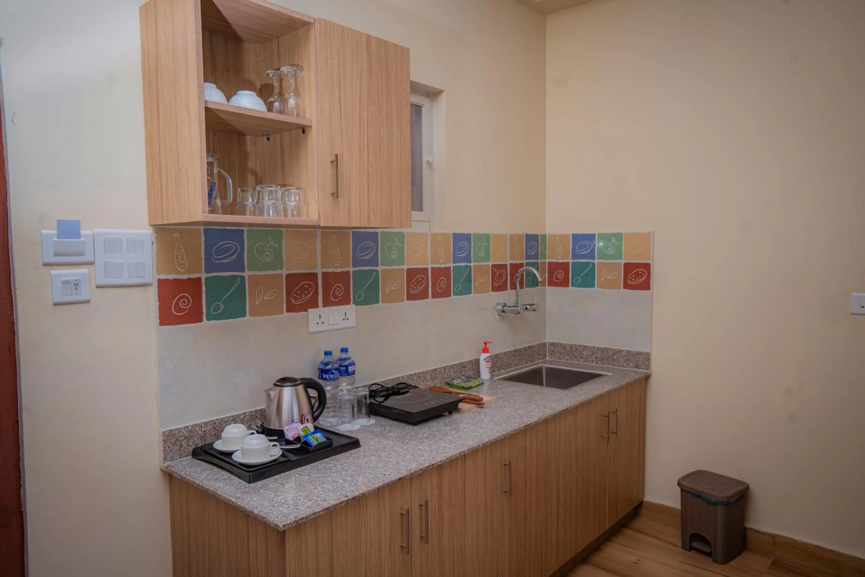 Coffee/tea facilities in Majestic Lake Front Hotel & Suites