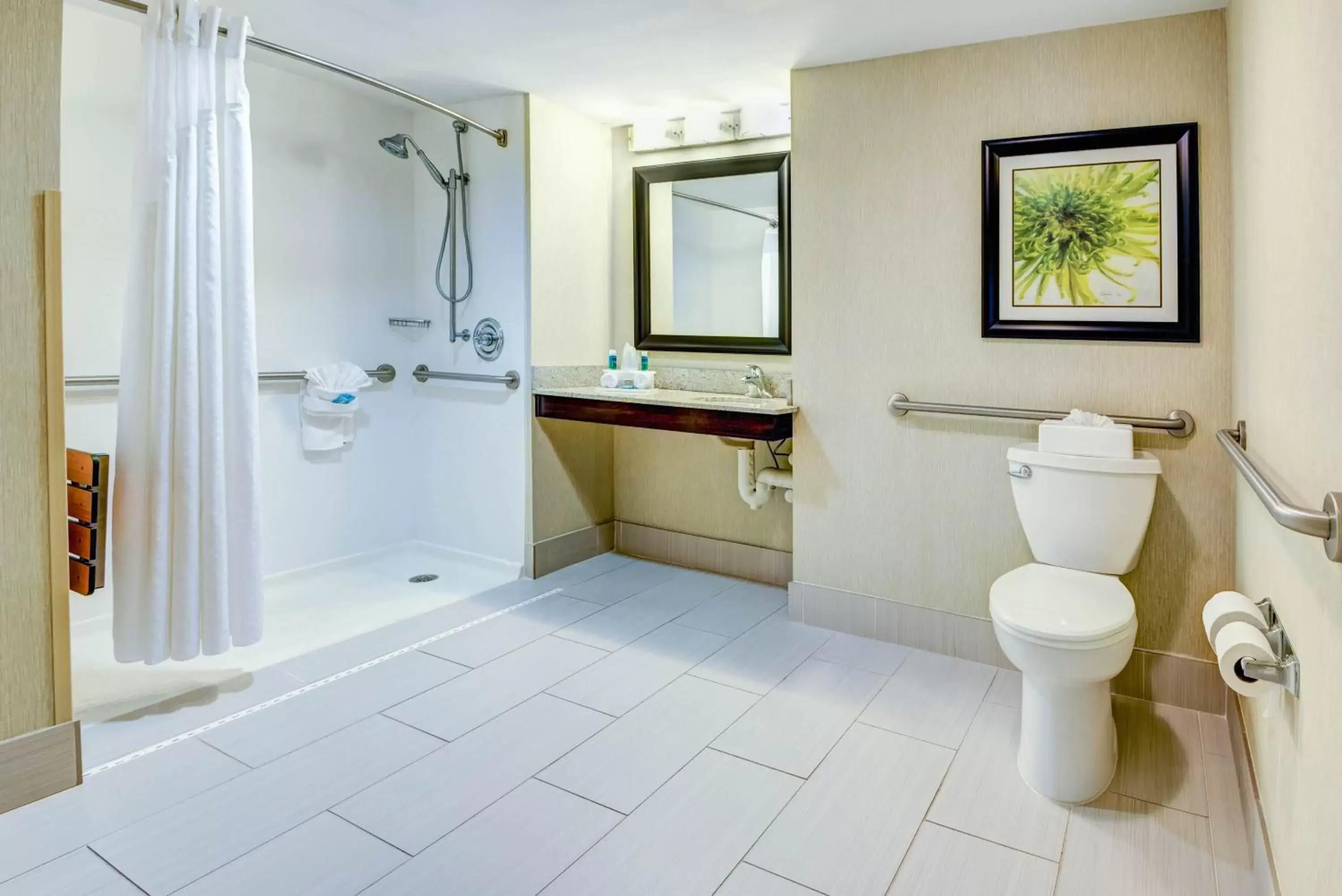Bathroom in Holiday Inn Express - Neptune, an IHG Hotel