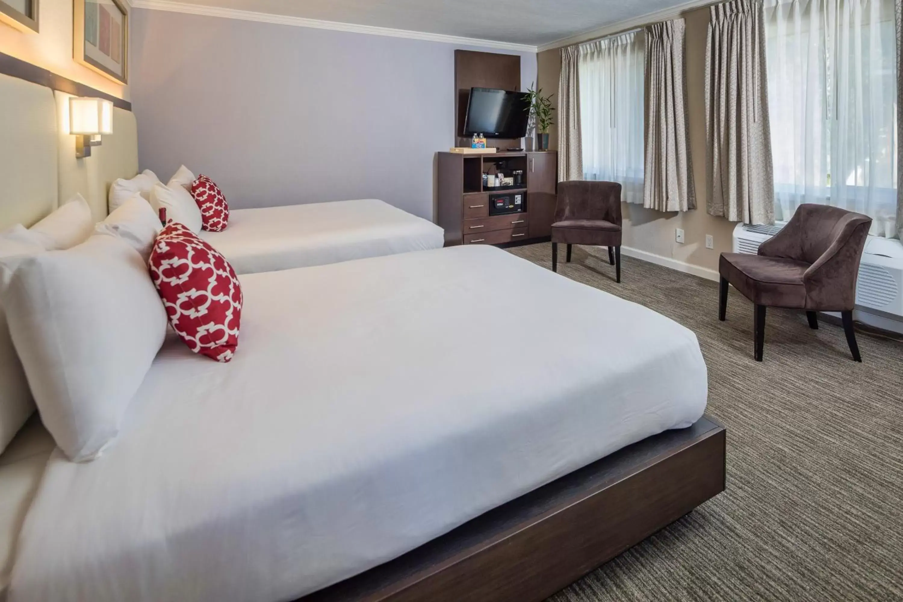 Seating area, Bed in The Palo Alto Inn