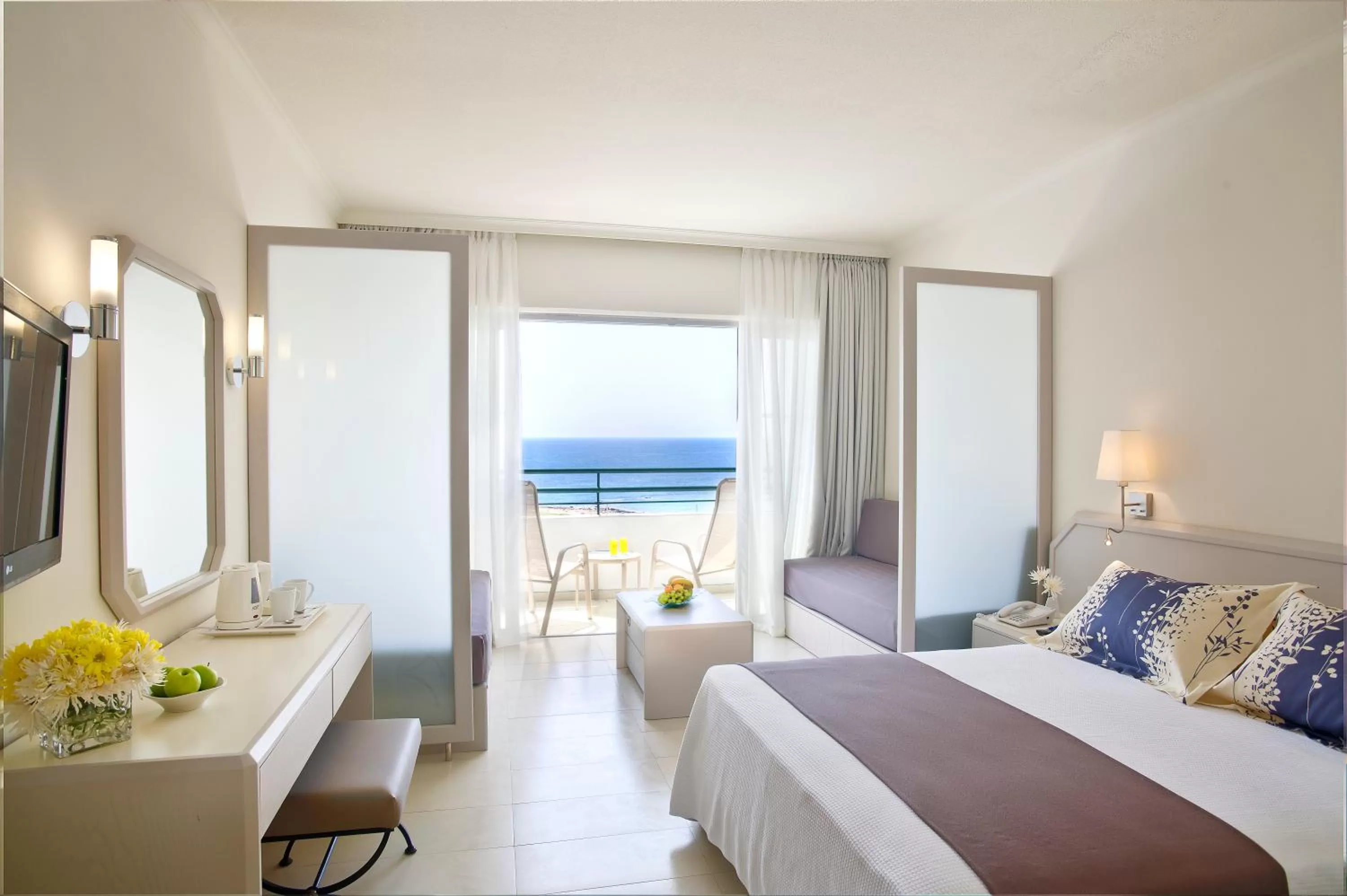 Bedroom in Louis Imperial Beach