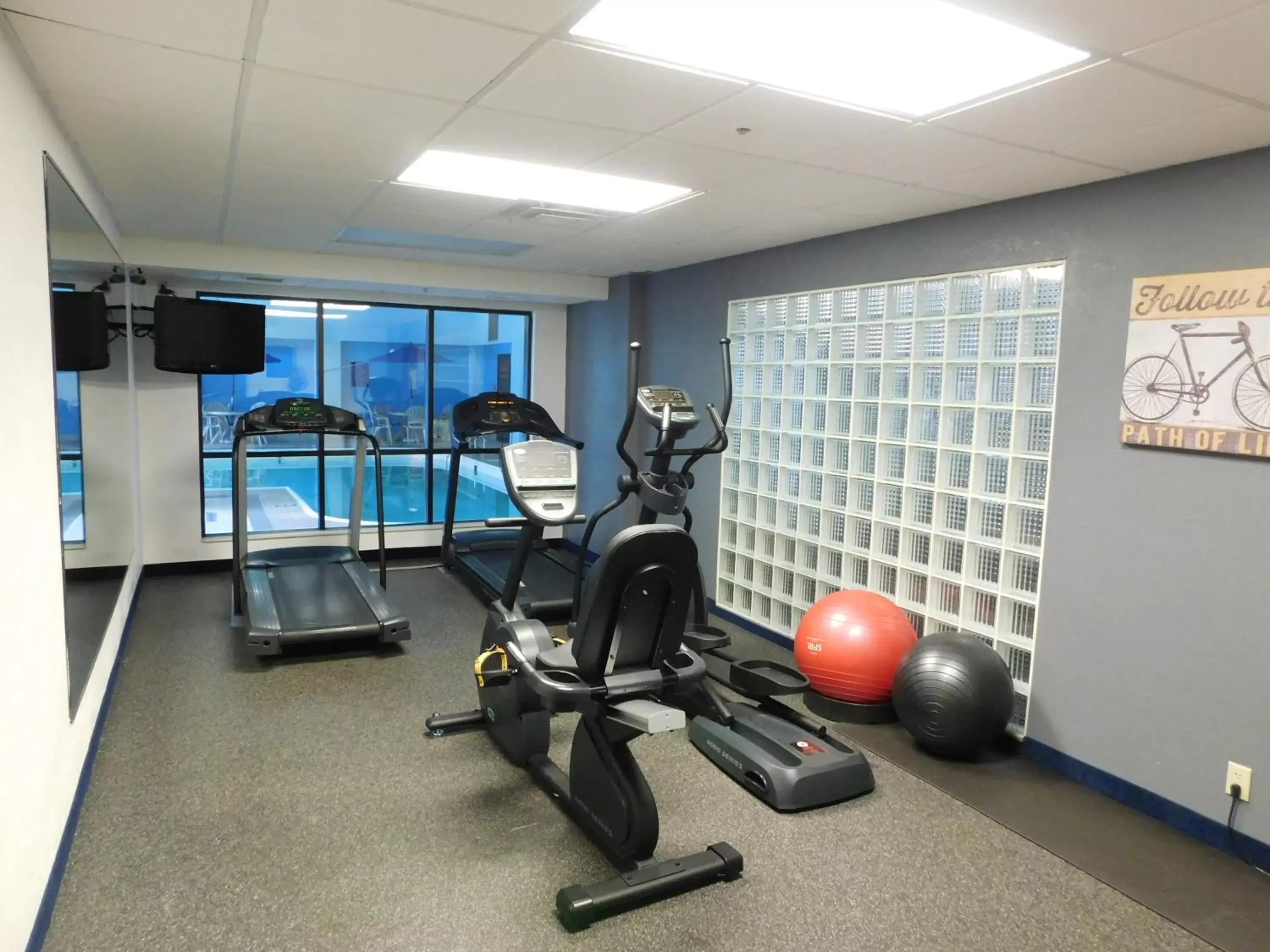 Day, Fitness Center/Facilities in Days Inn by Wyndham Fargo