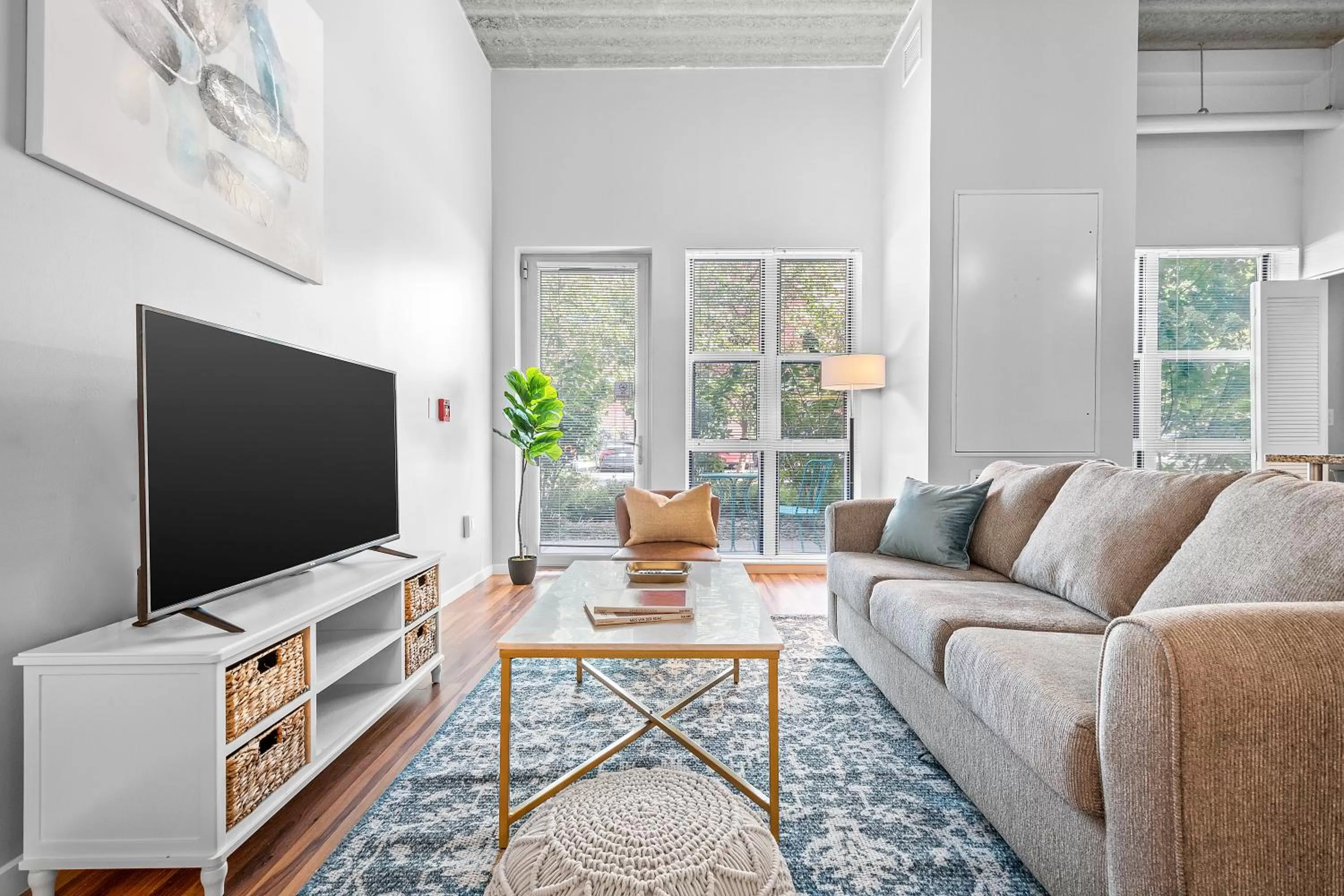 Studio (Self Check-in with Virtual Front Desk) in Kasa South Side Pittsburgh