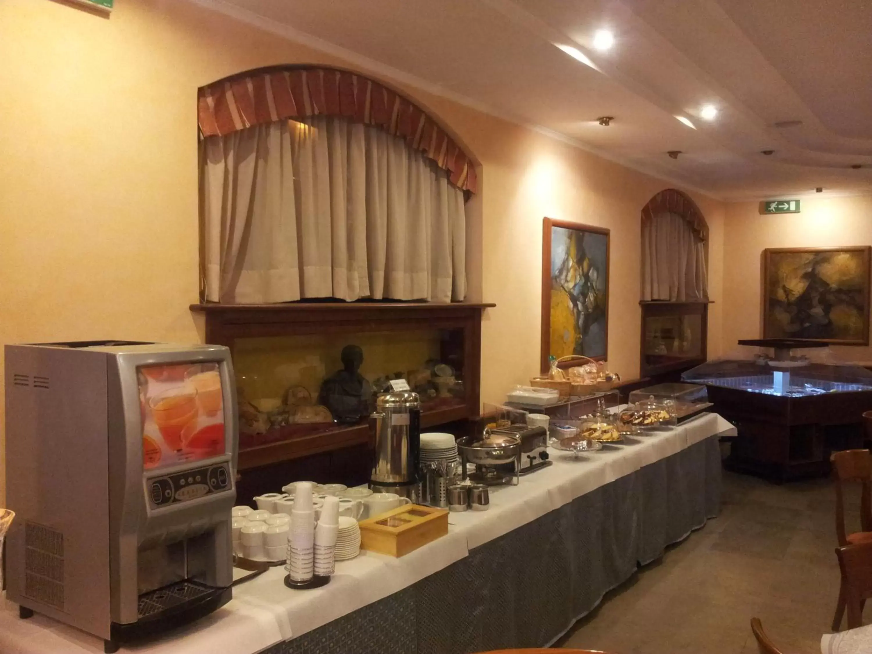 Food in Hotel Traiano