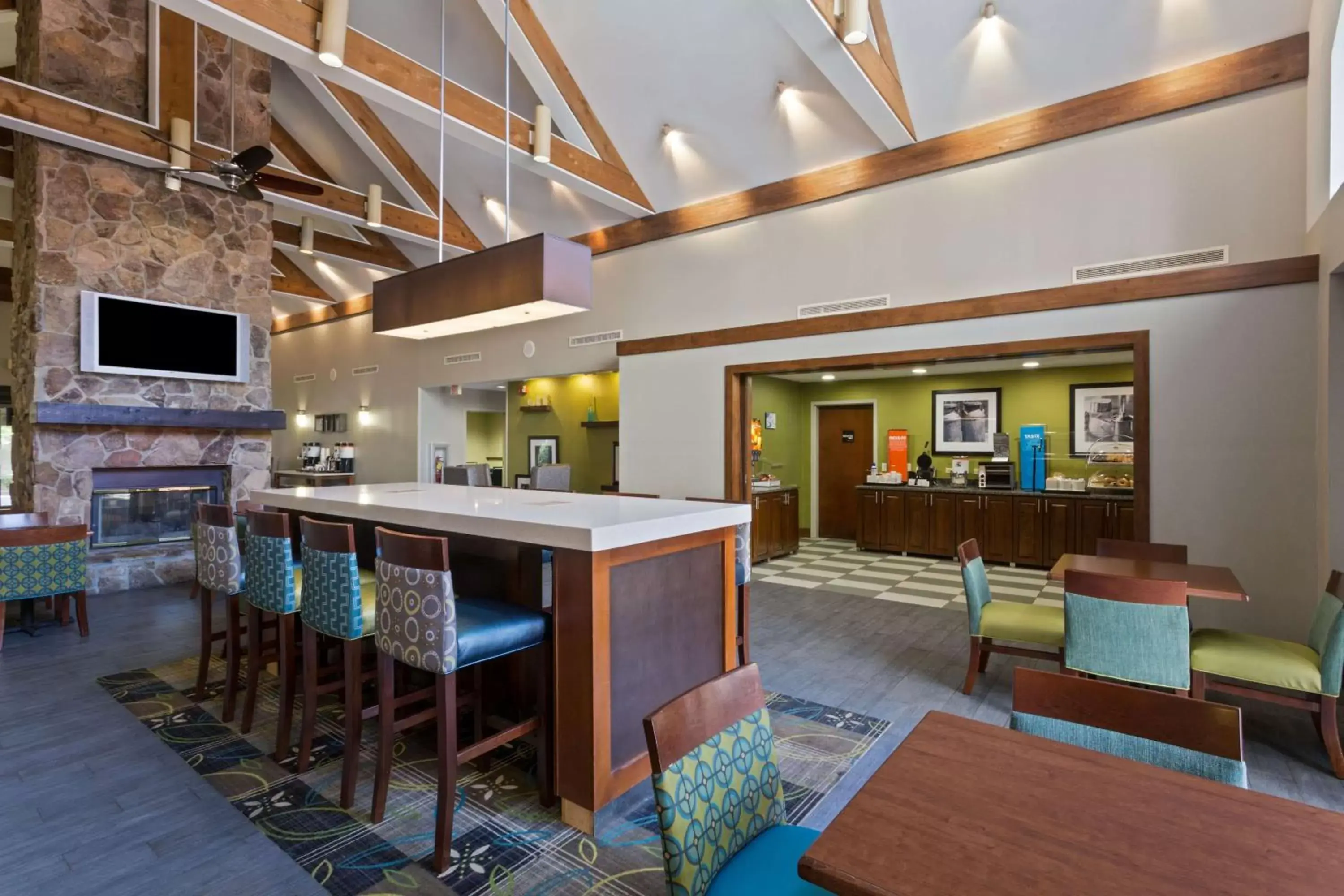 Dining area, Lounge/Bar in Hampton Inn & Suites Atlanta/Duluth/Gwinnett