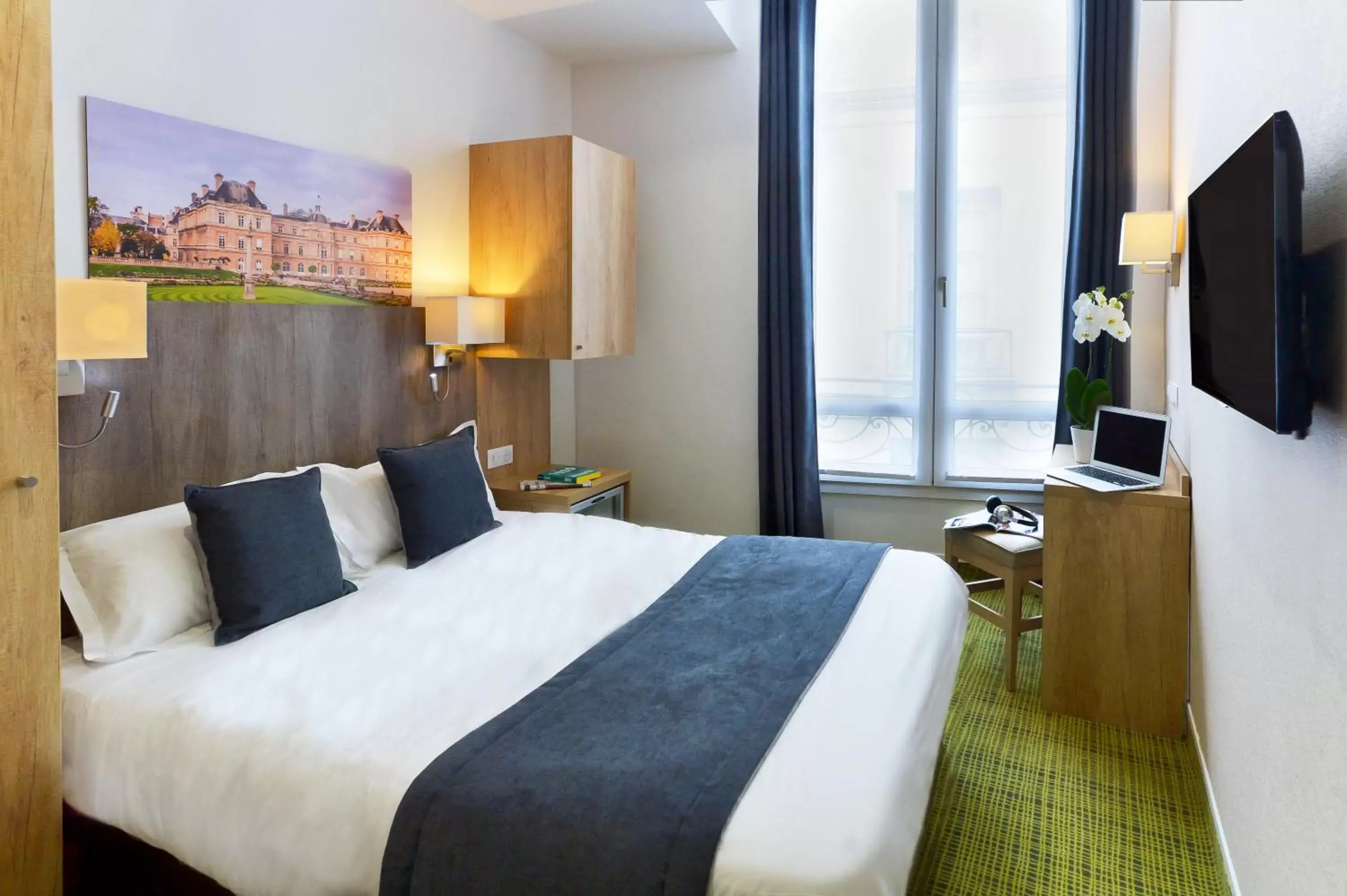 Bedroom, Bed in Hôtel Eugénie Bedroom, Bed in Hôtel Eugénie