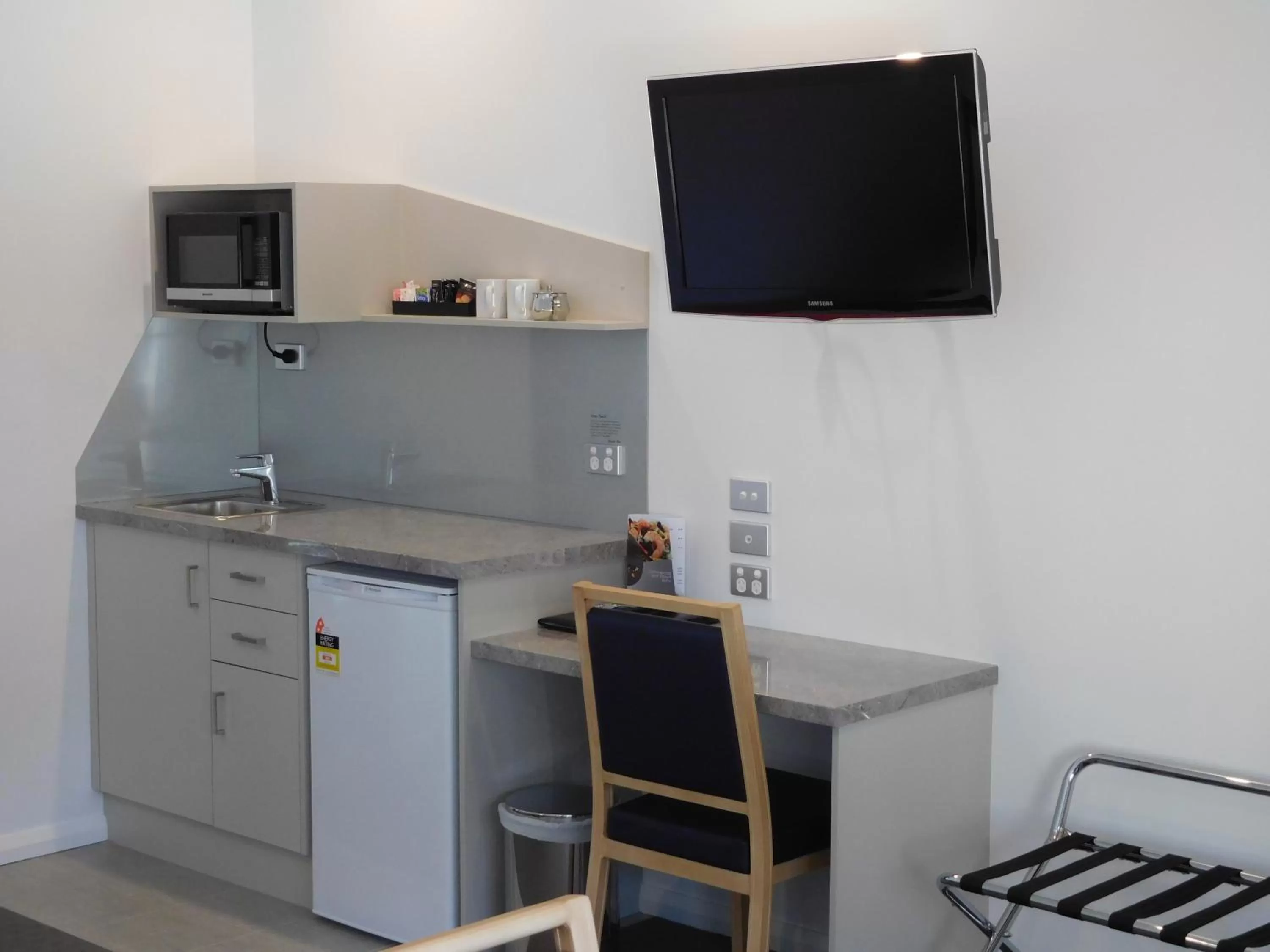 Coffee/tea facilities in Commercial Golf Resort