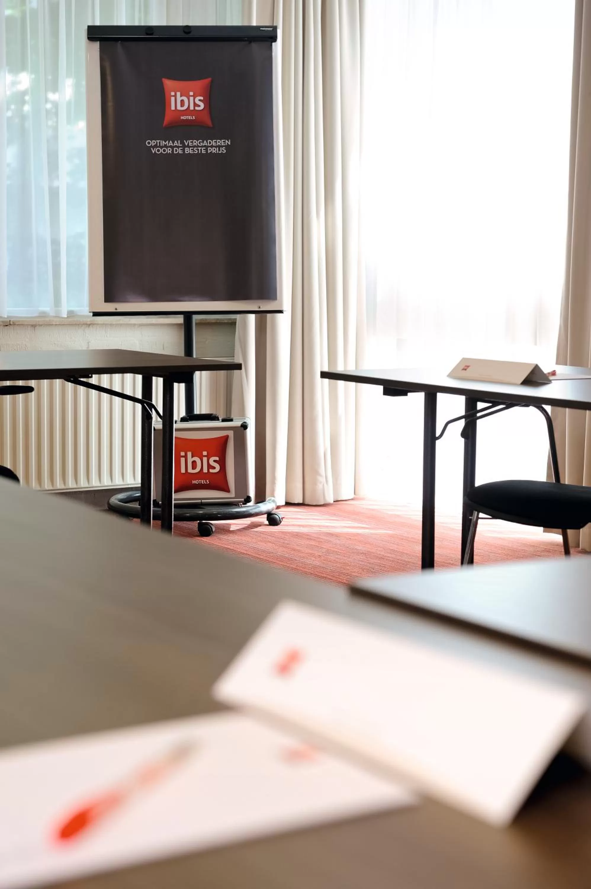 Logo/Certificate/Sign in Hotel Ibis Milano Malpensa