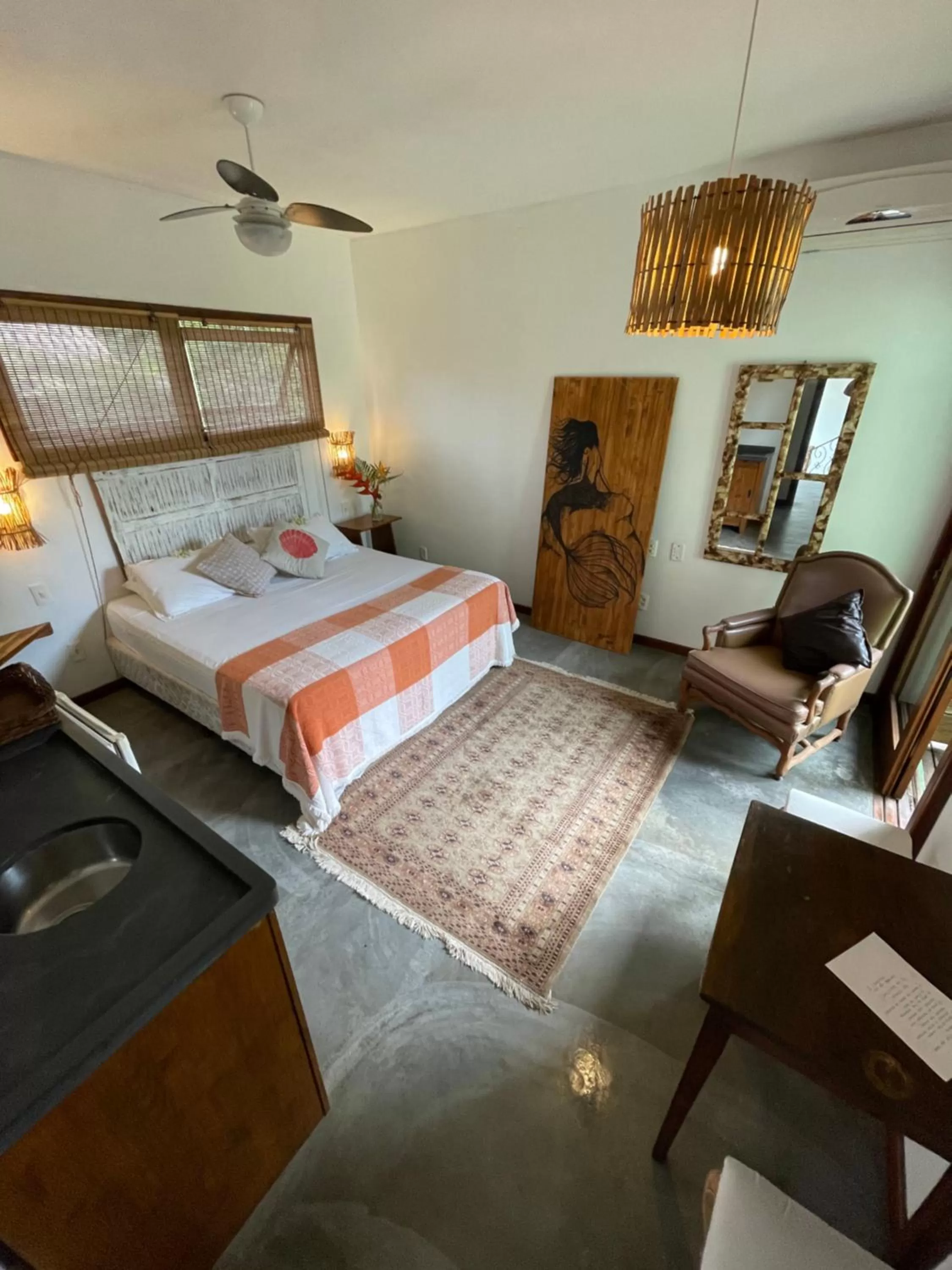 Photo of the whole room, Bed in Pousada Santarina