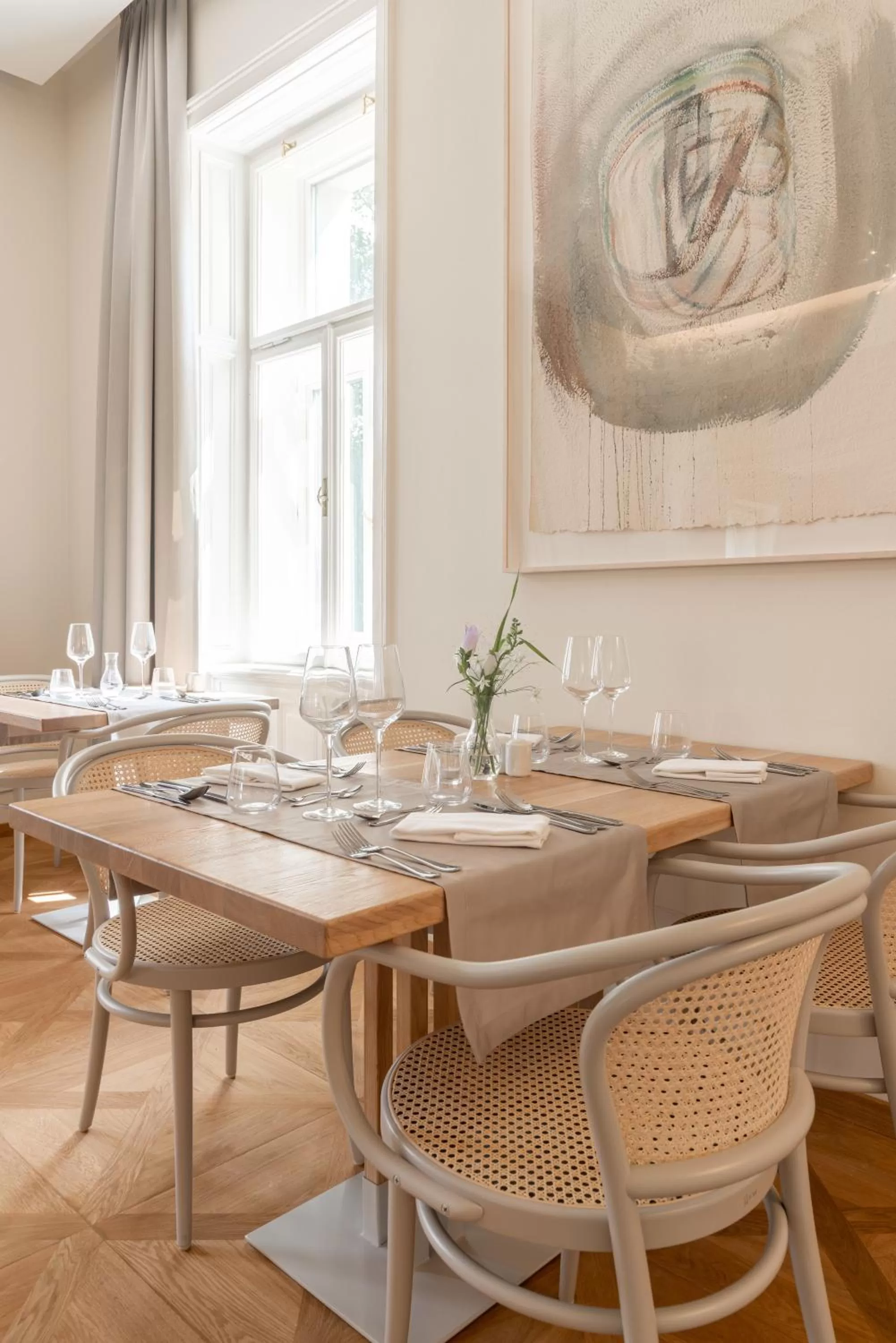 Restaurant/places to eat in Villa Rosenaw